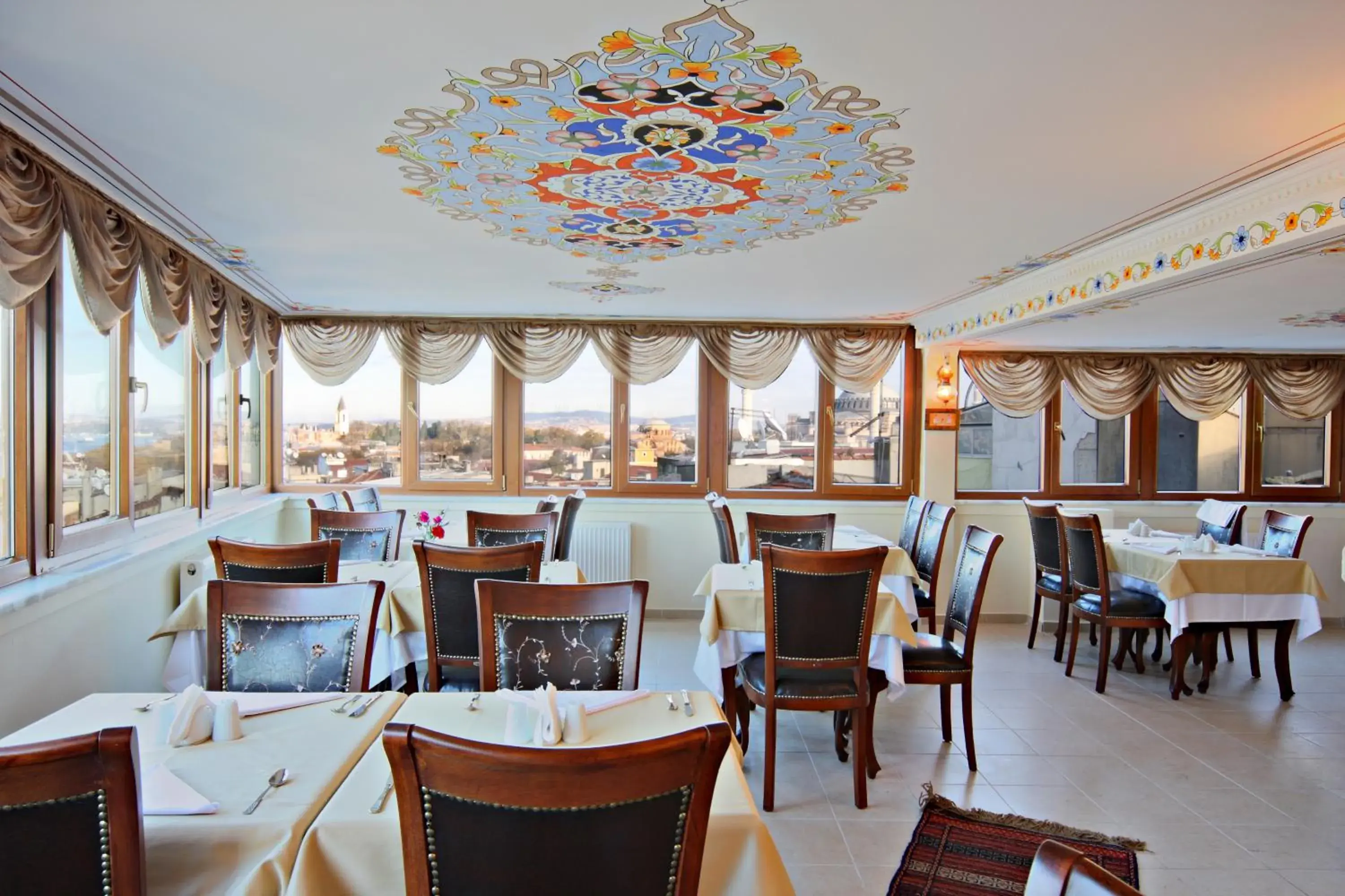 Restaurant/places to eat in Aldem Hotel Restaurant/places to eat in Aldem Hotel