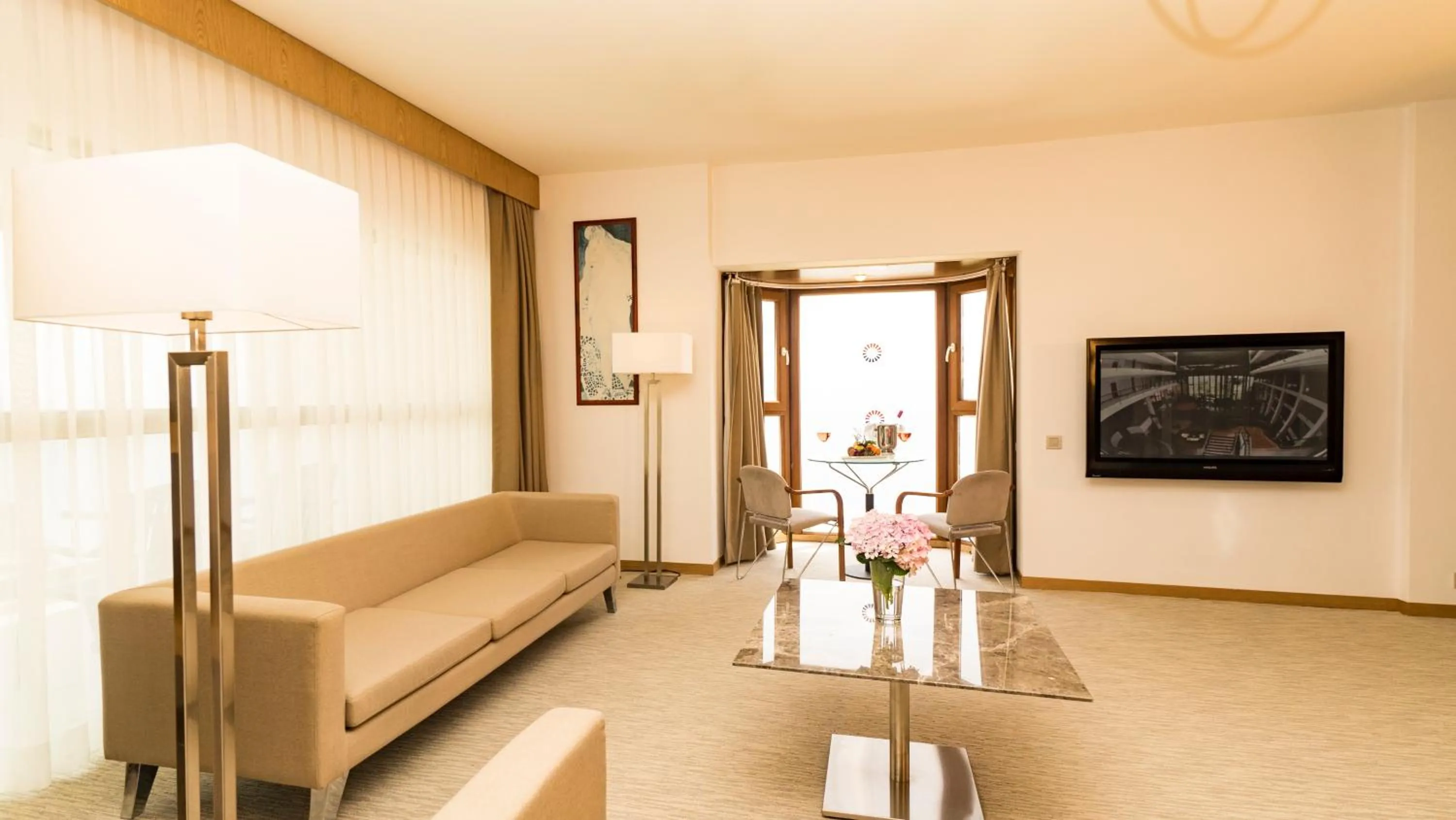 Living room in Grand Hotel Ontur Cesme