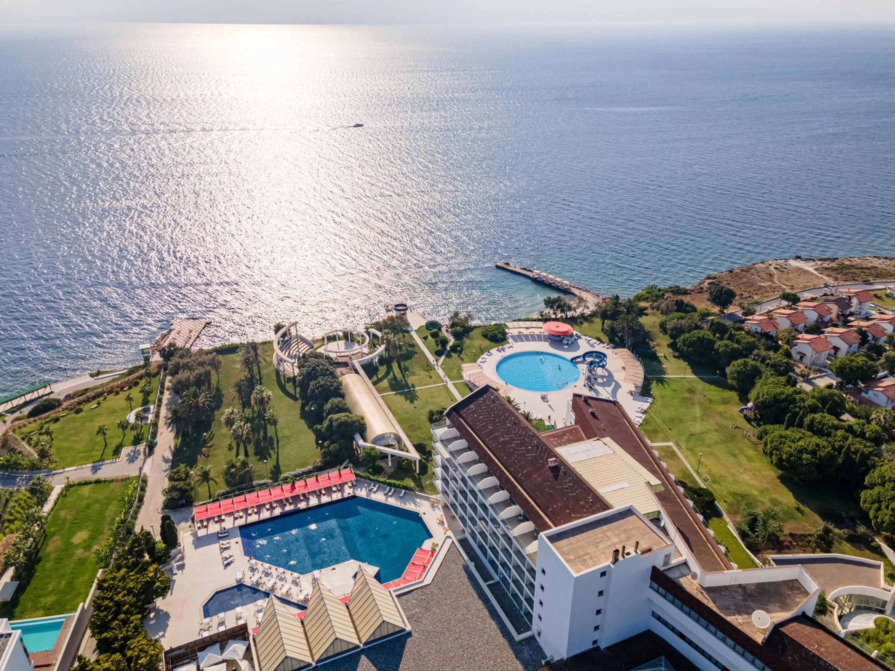 Property building in Grand Hotel Ontur Cesme