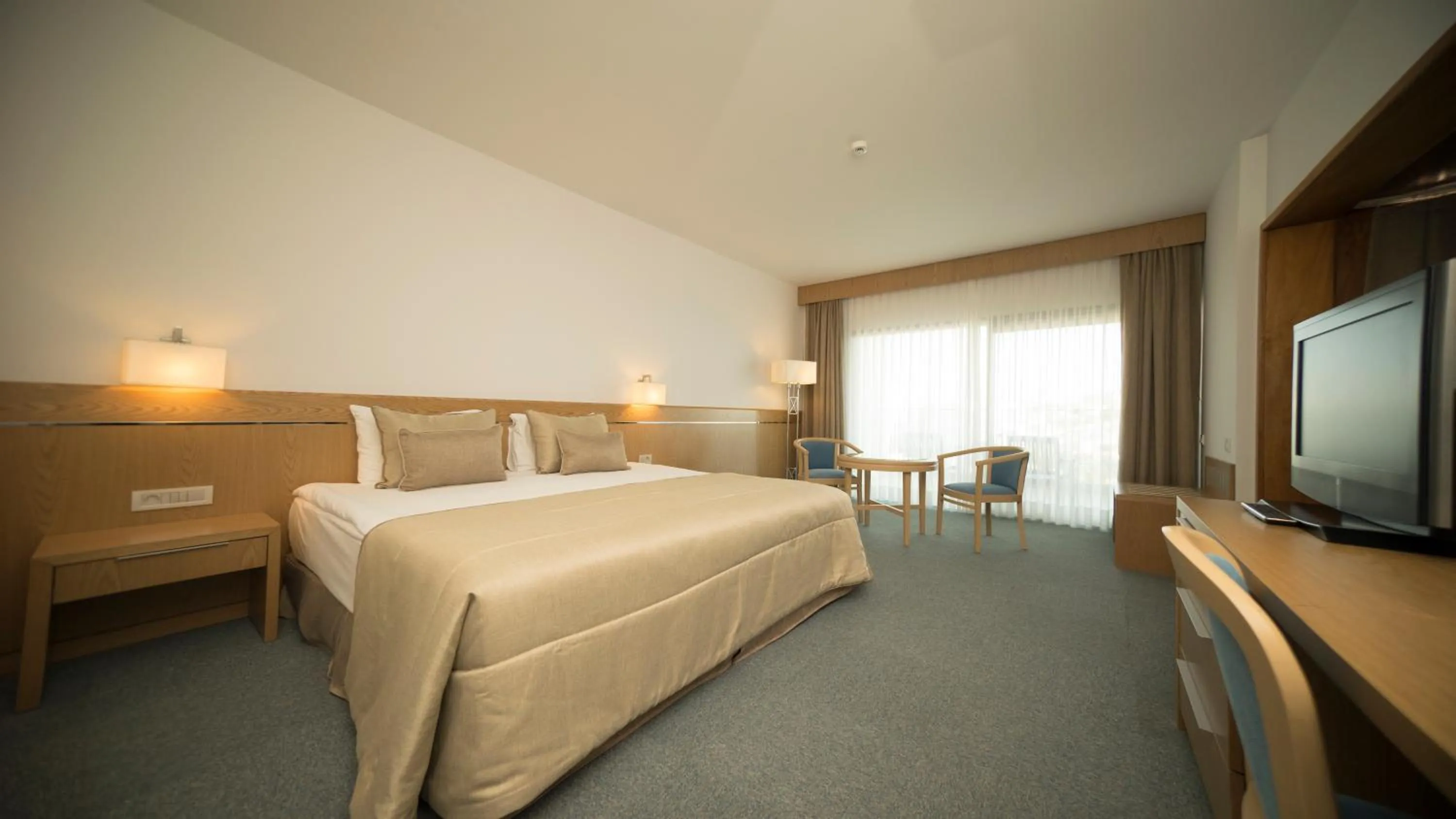 Bed in Grand Hotel Ontur Cesme