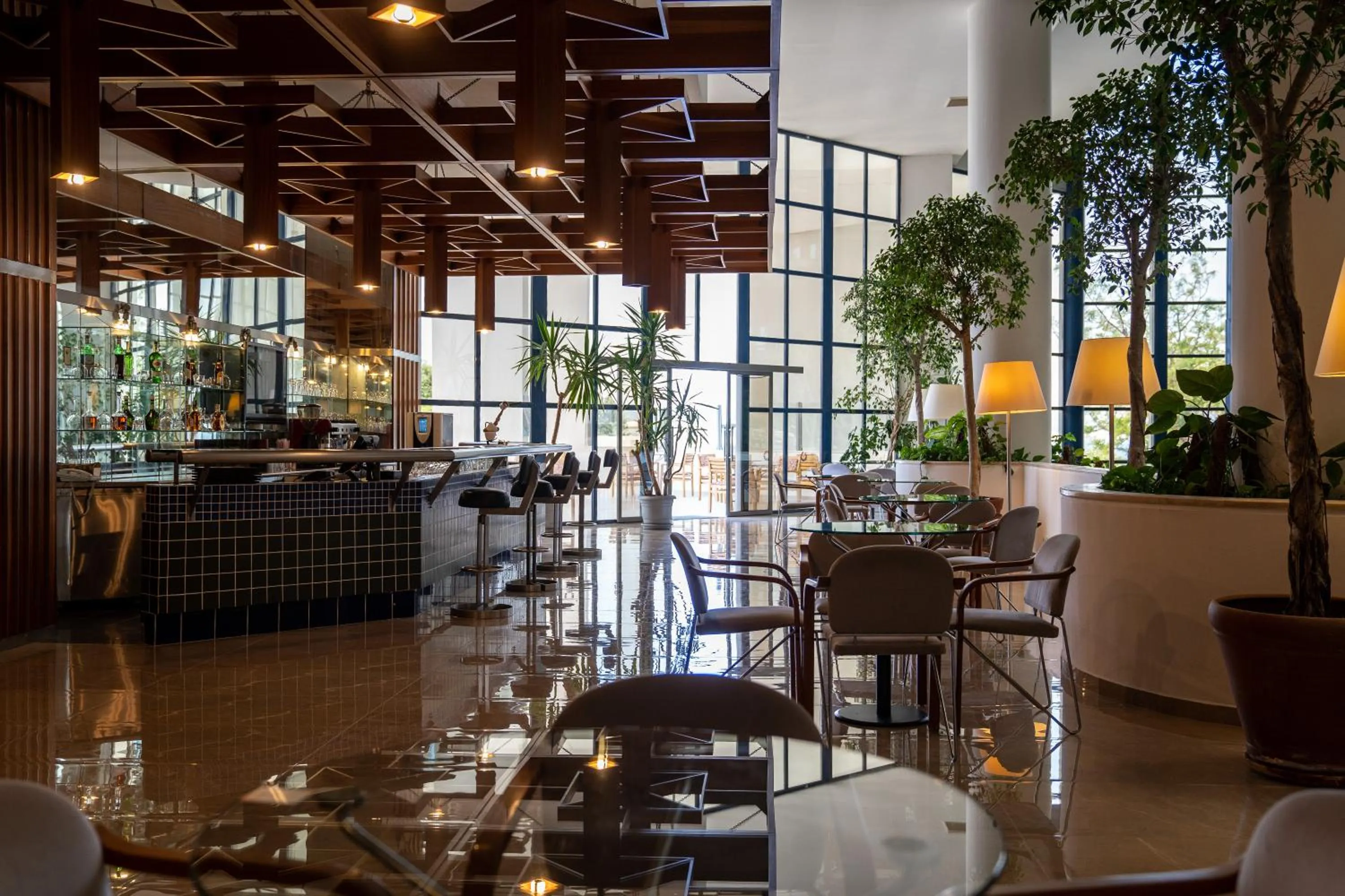 Lounge or bar in Grand Hotel Ontur Cesme