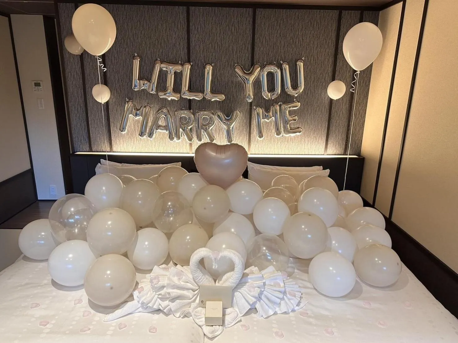 Bed in Hakone Kowakien Tenyu