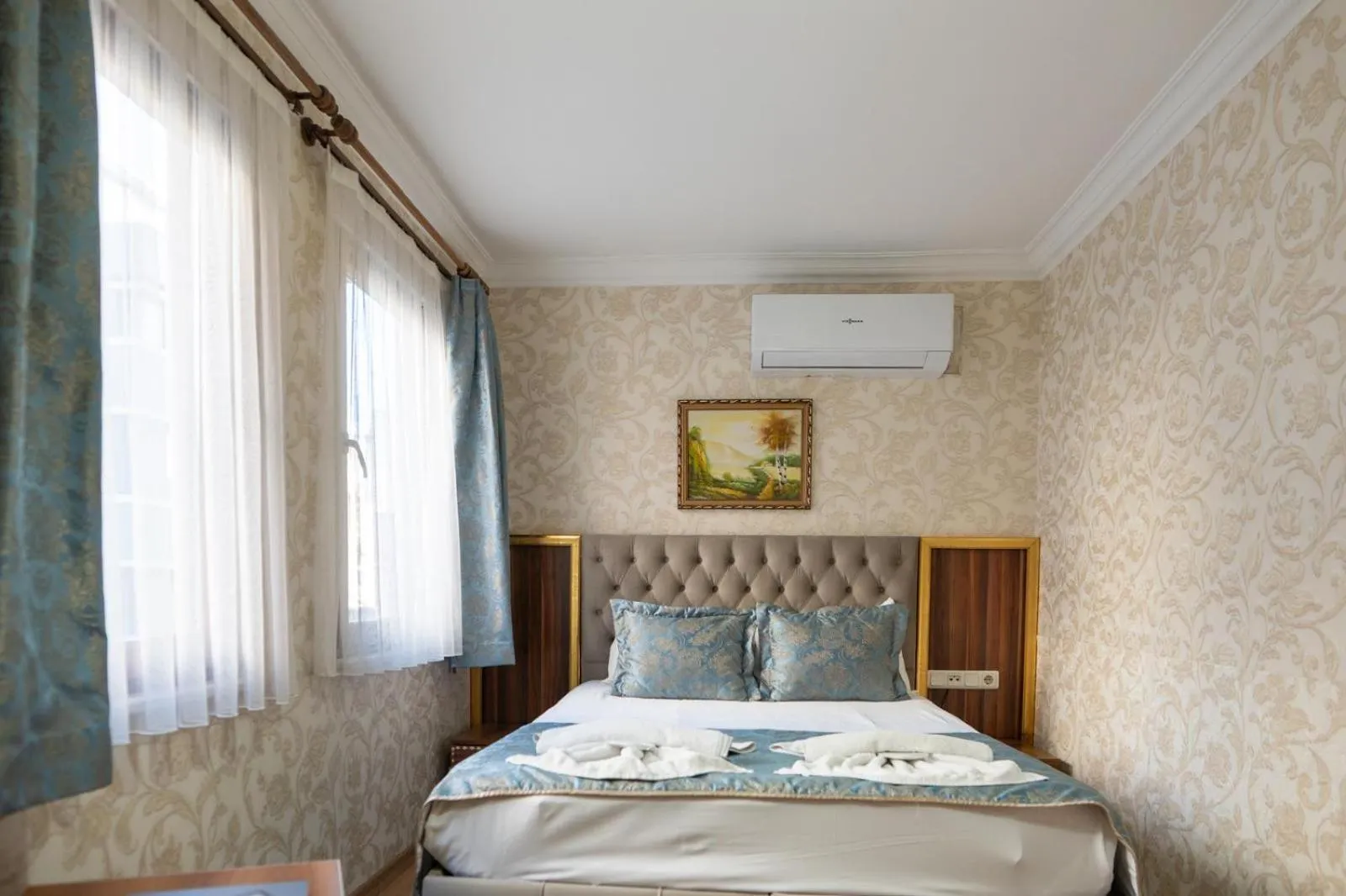 Bed in Angels Garden Hotel - Special Catagory