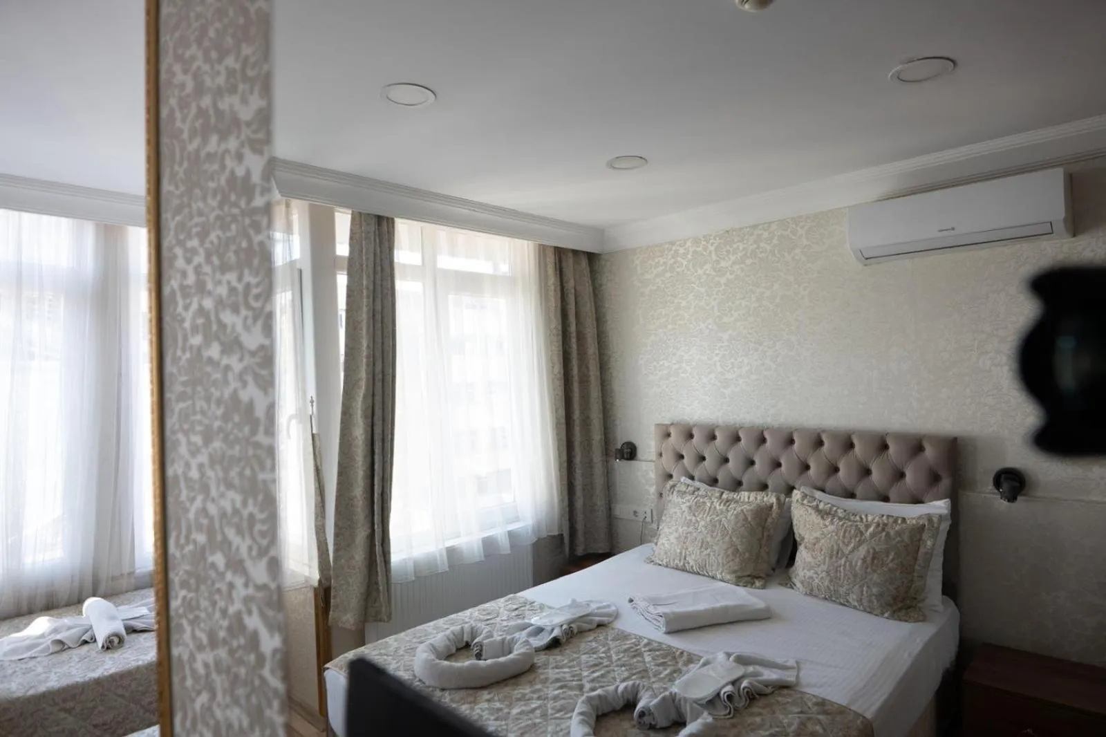 Bed in Angels Garden Hotel - Special Catagory