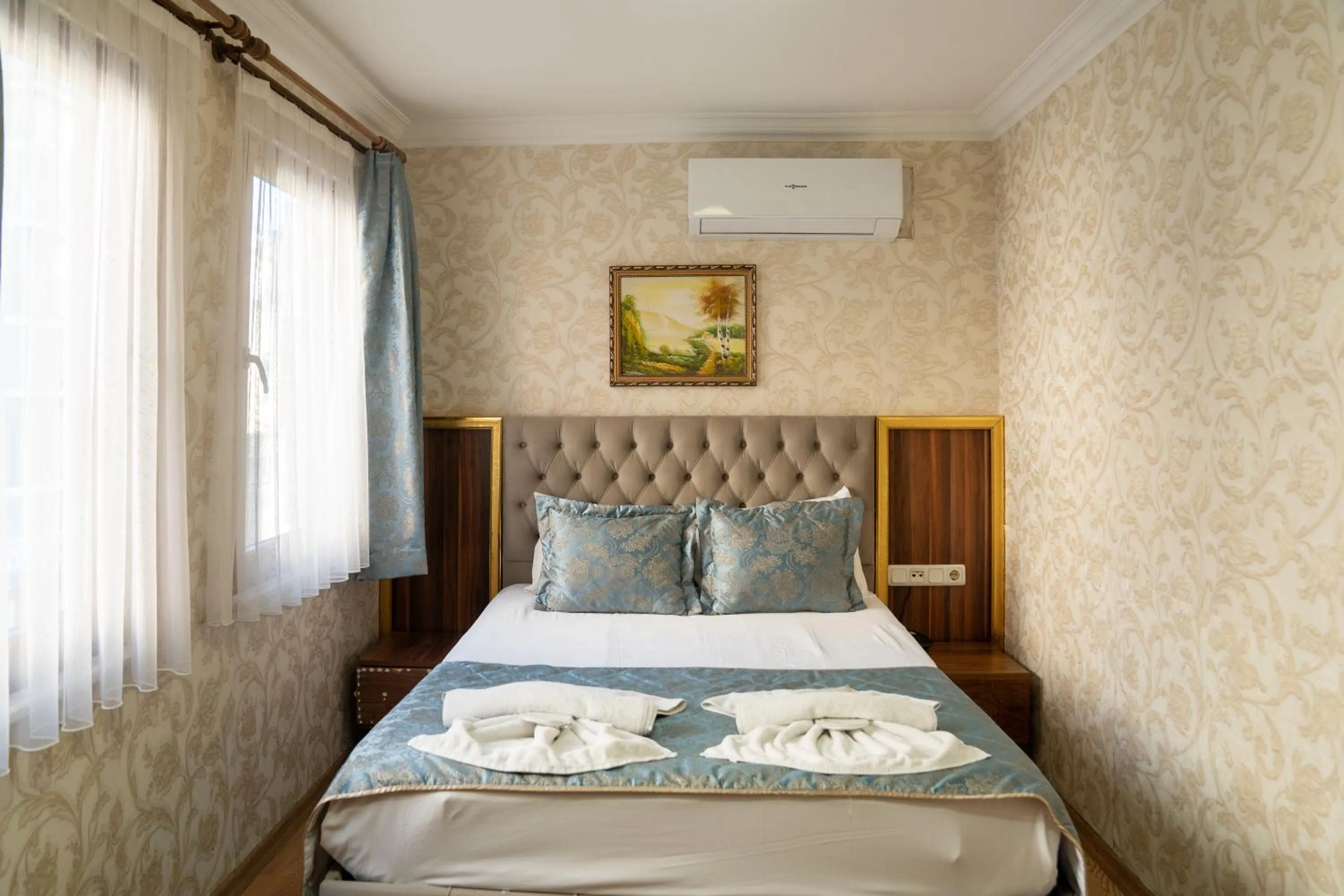 Bed in Angels Garden Hotel - Special Catagory