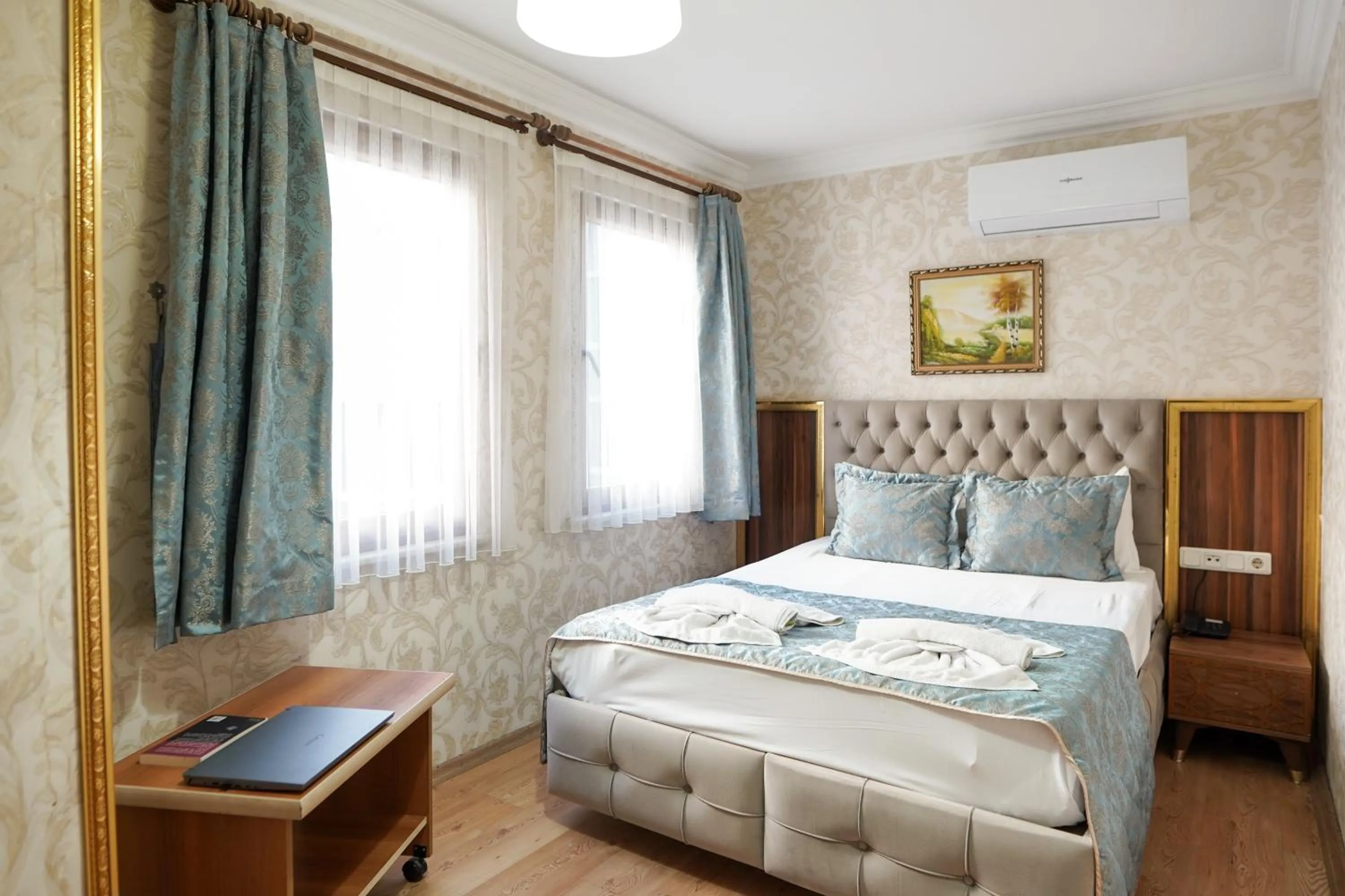 Bed in Angels Garden Hotel - Special Catagory