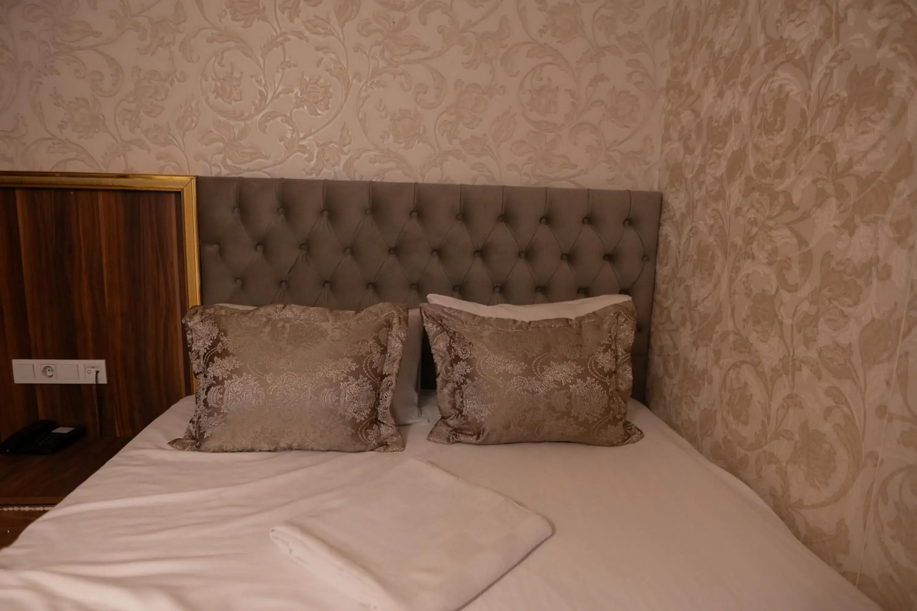Bed in Angels Garden Hotel - Special Catagory Bed in Angels Garden Hotel - Special Catagory