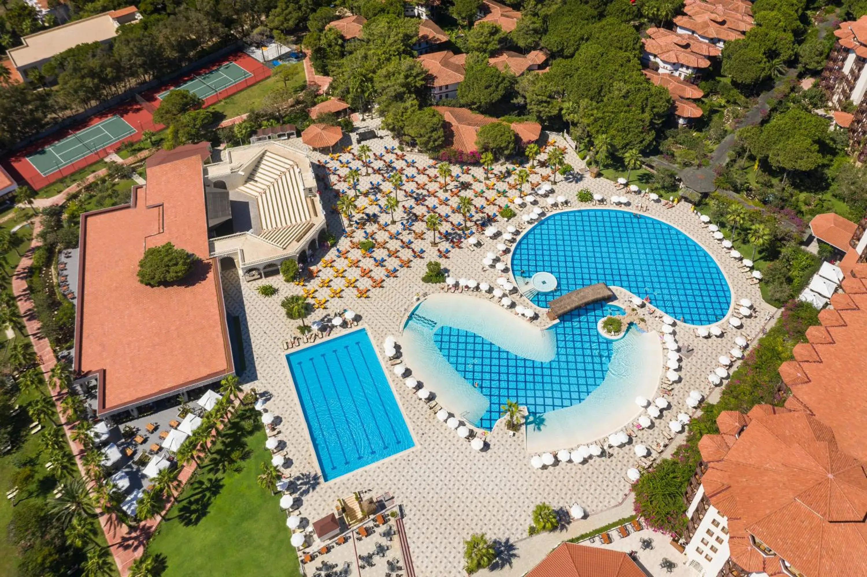 Bird's eye view, Bird's-eye View in Selectum Family Resort