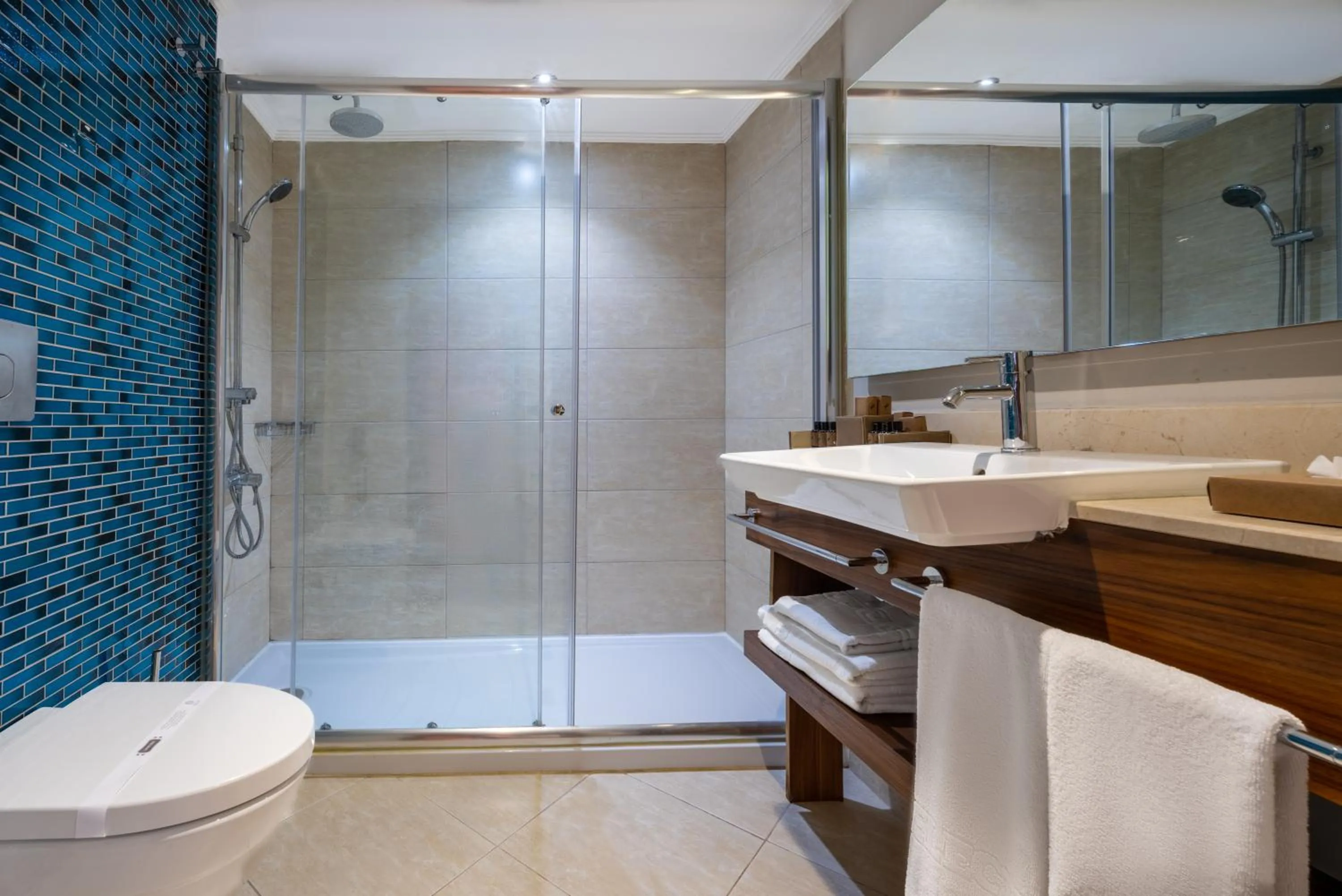 Shower in Selectum Family Resort Belek