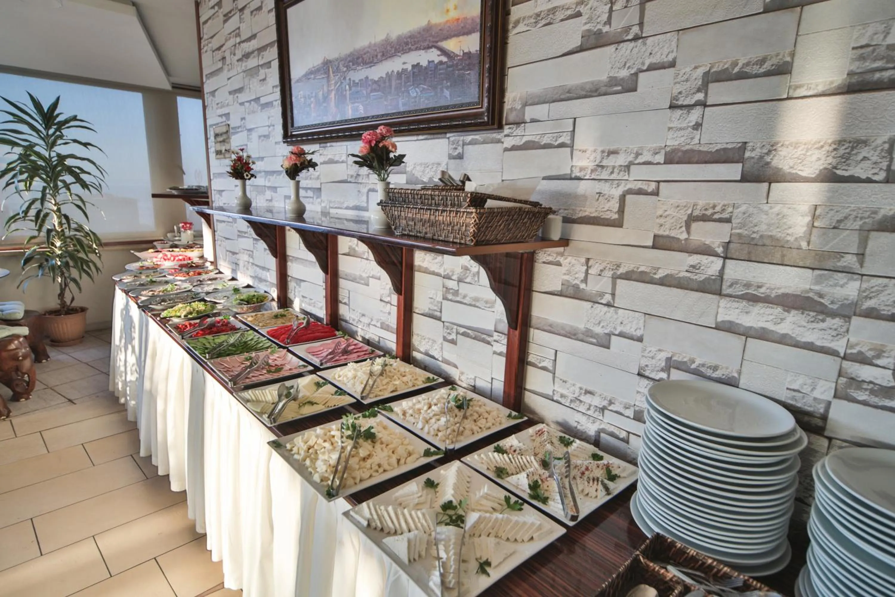 Food and drinks in Artefes Hotel Old City