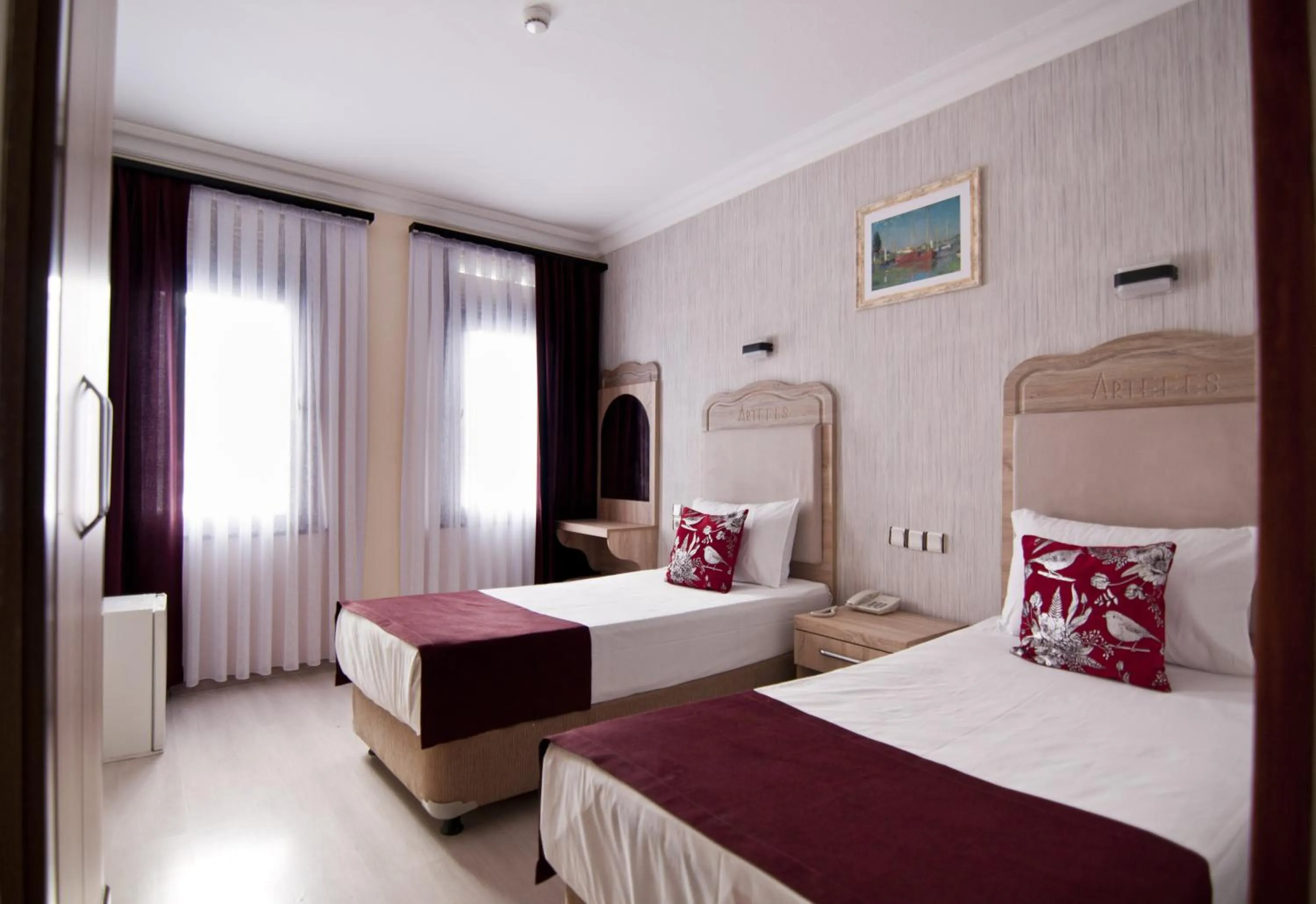 Bed in Artefes Hotel Old City