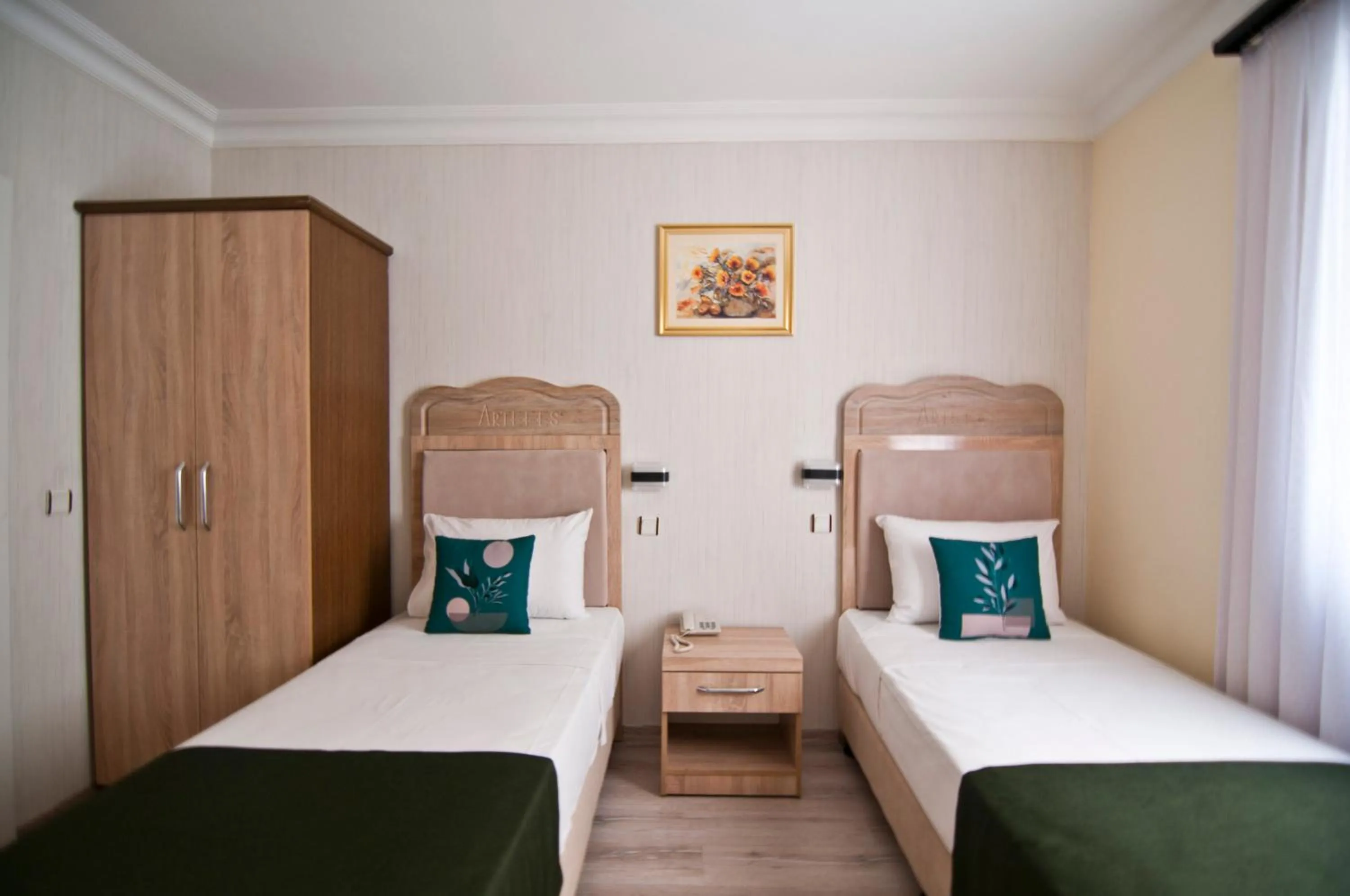 Photo of the whole room, Bed in Artefes Hotel Old City