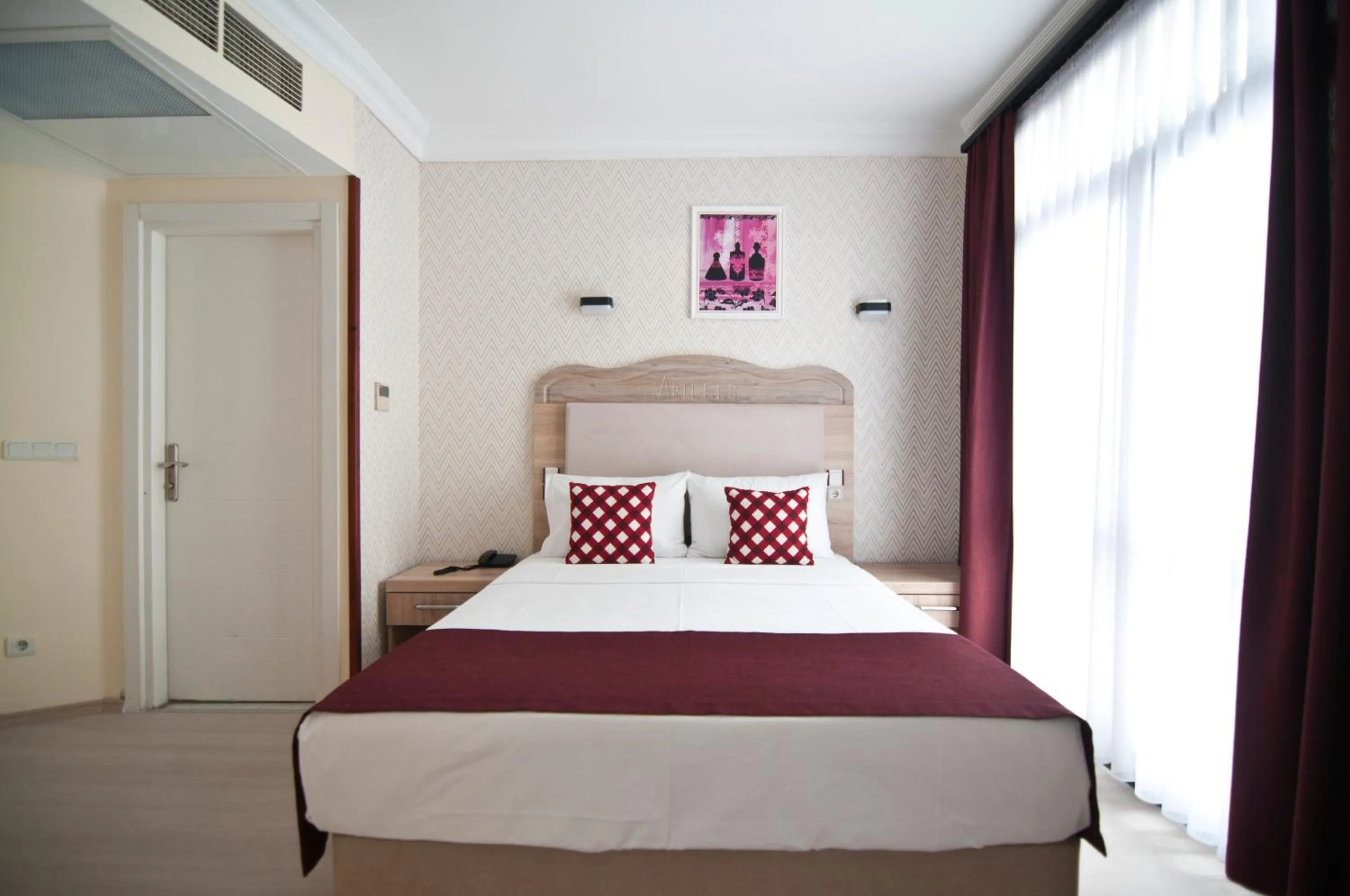 Bed in Artefes Hotel Old City