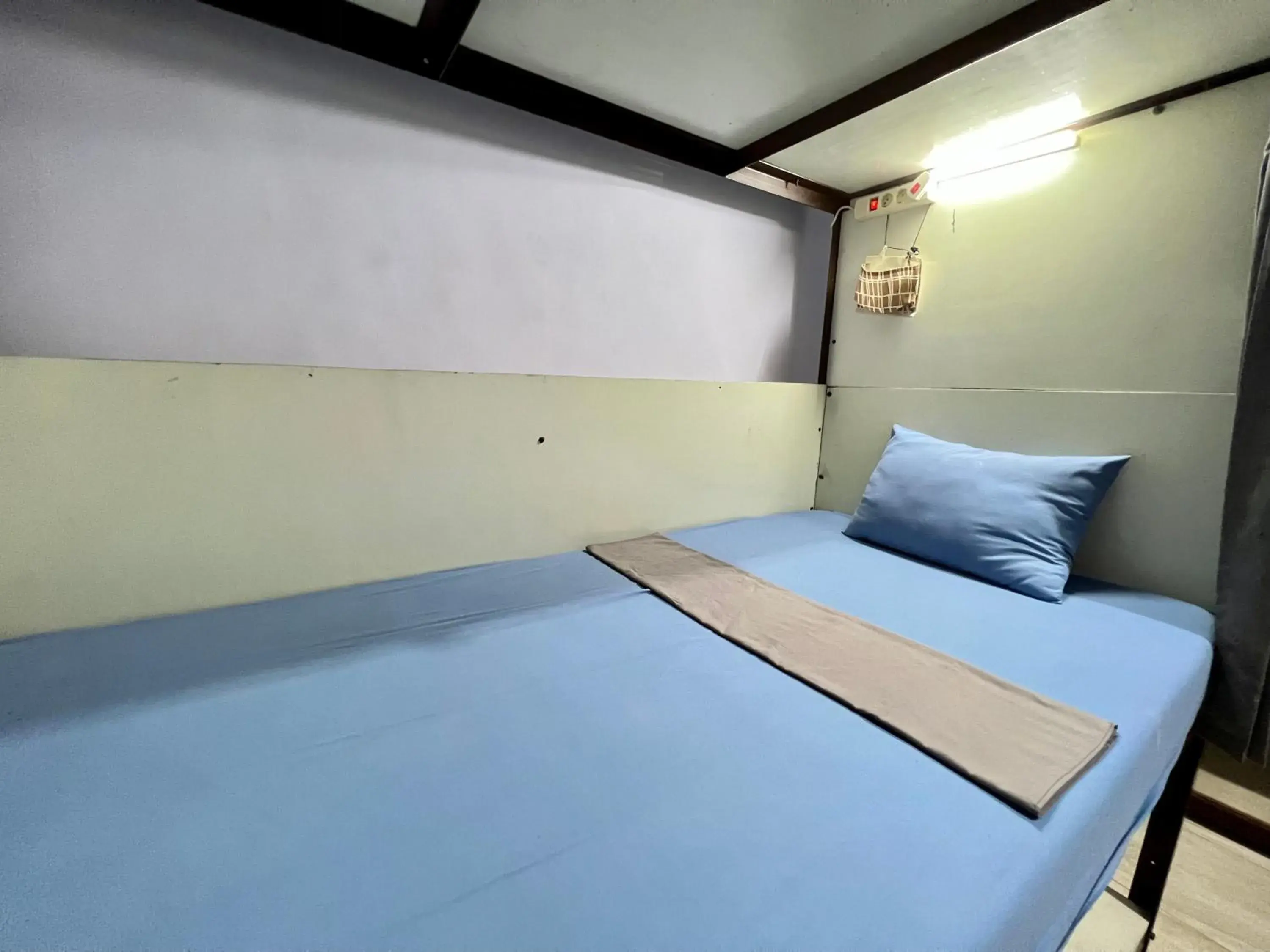 Bunk Bed in Male Dormitory Room in MADOR Malang Dorm Hostel Bunk Bed in Male Dormitory Room in MADOR Malang Dorm Hostel