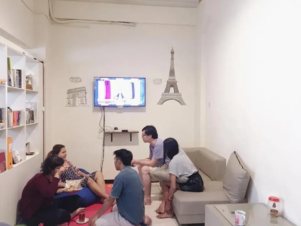 Living room in MADOR Malang Dorm Hostel Living room in MADOR Malang Dorm Hostel