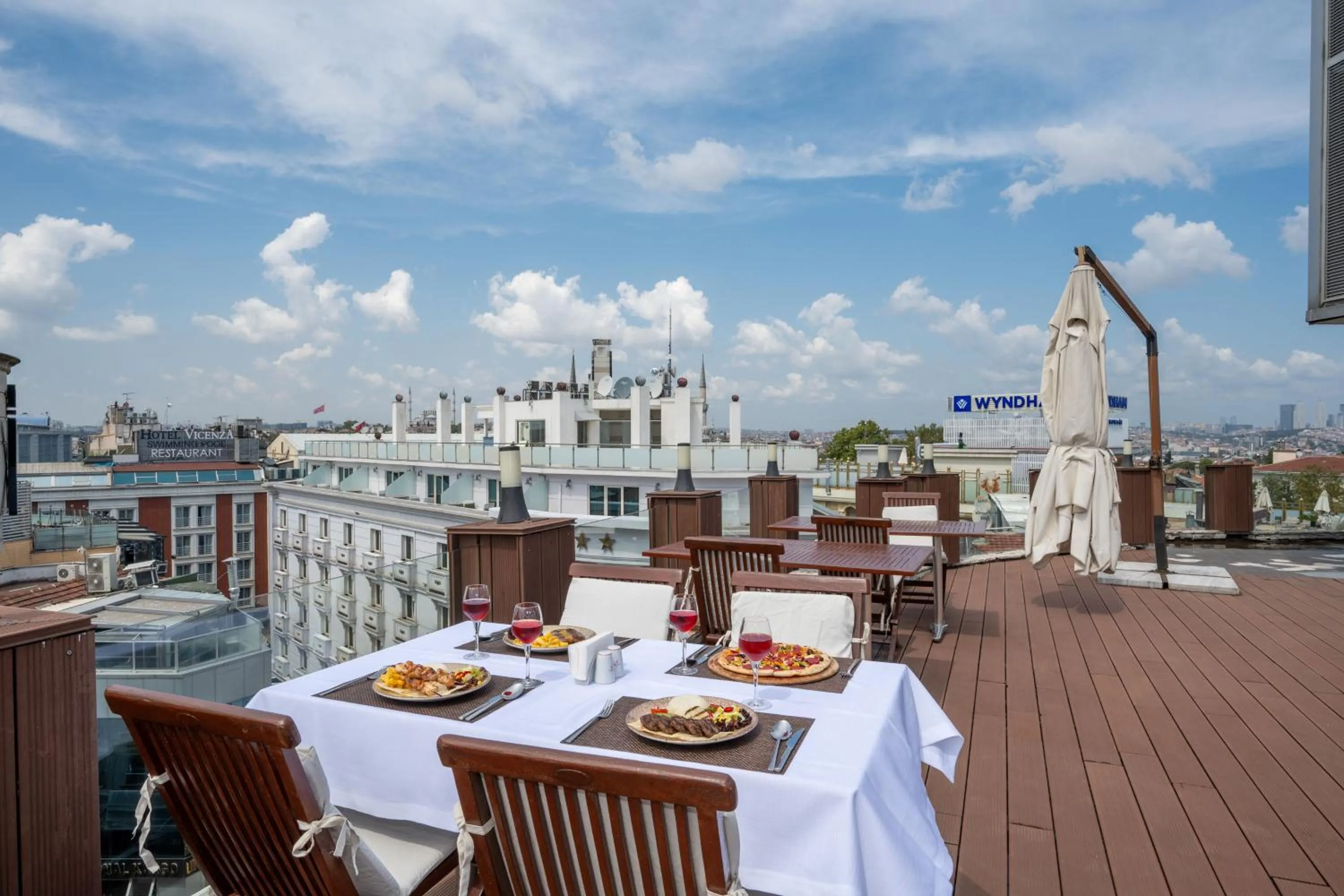 Restaurant/places to eat in Klas Hotel Istanbul Old City
