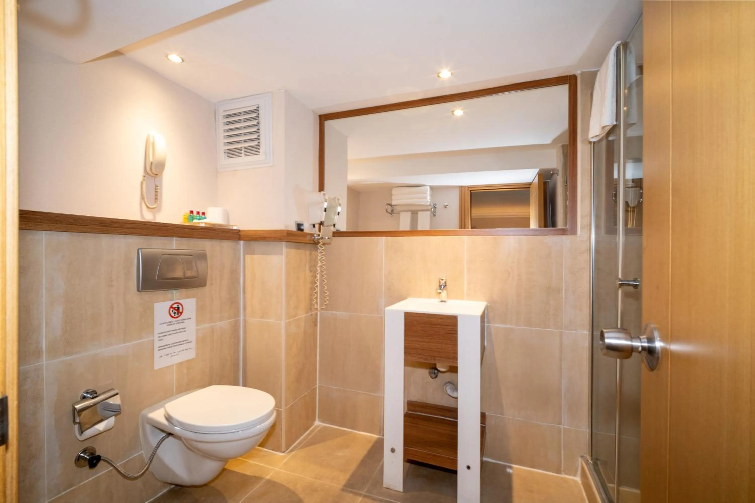 Shower in Klas Hotel Istanbul Old City