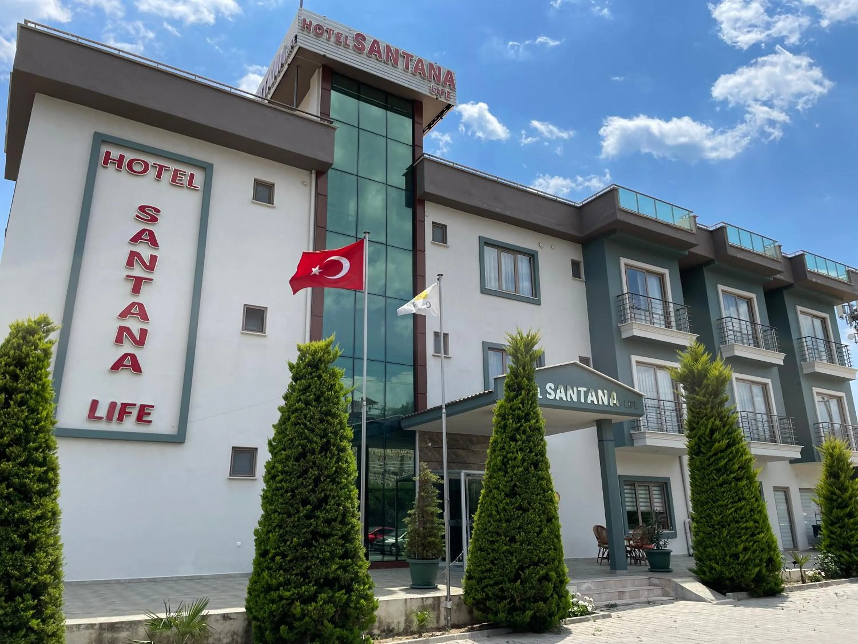 Hotel Santana