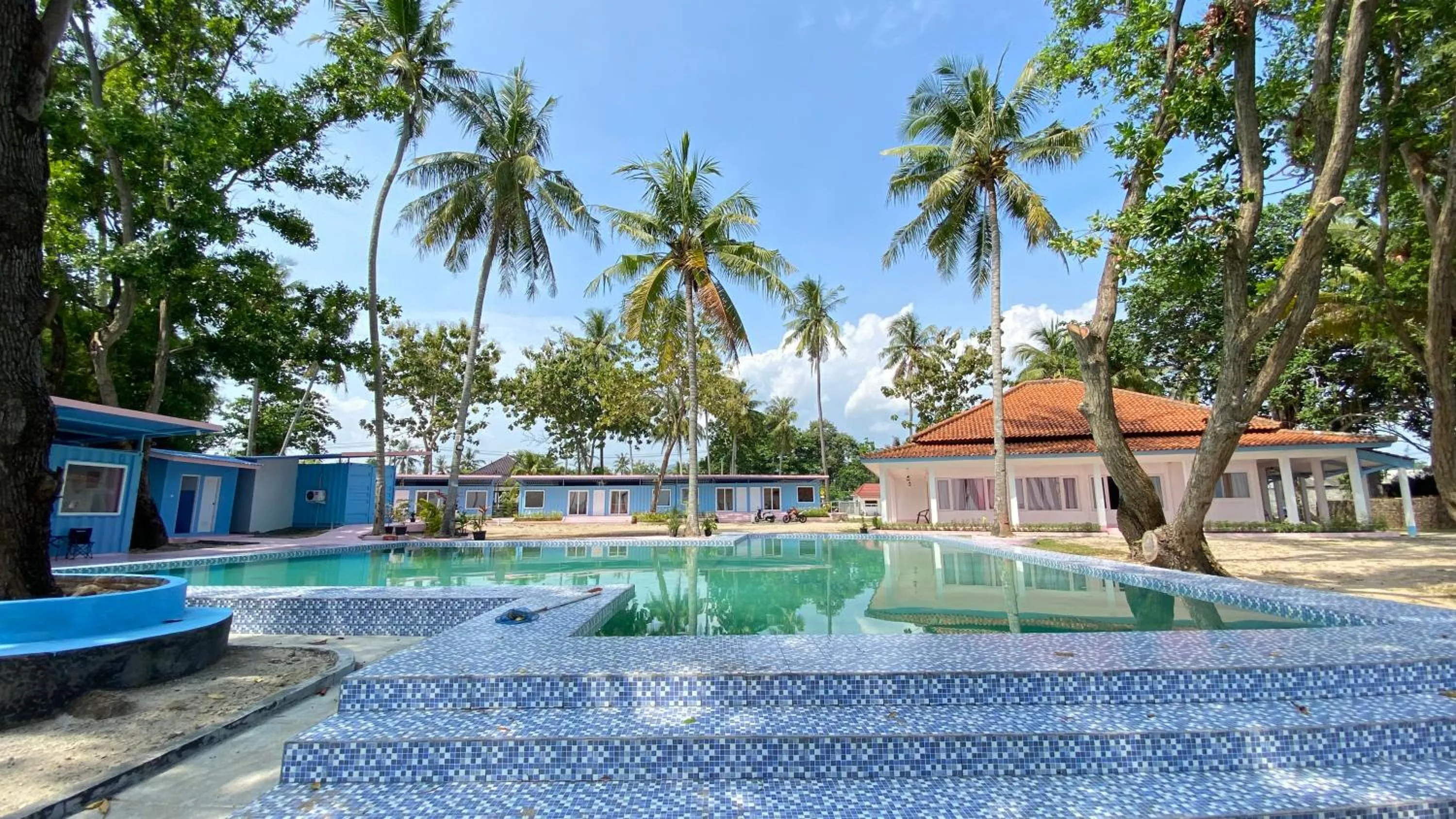 Area and facilities in Allisa Resort Hotel