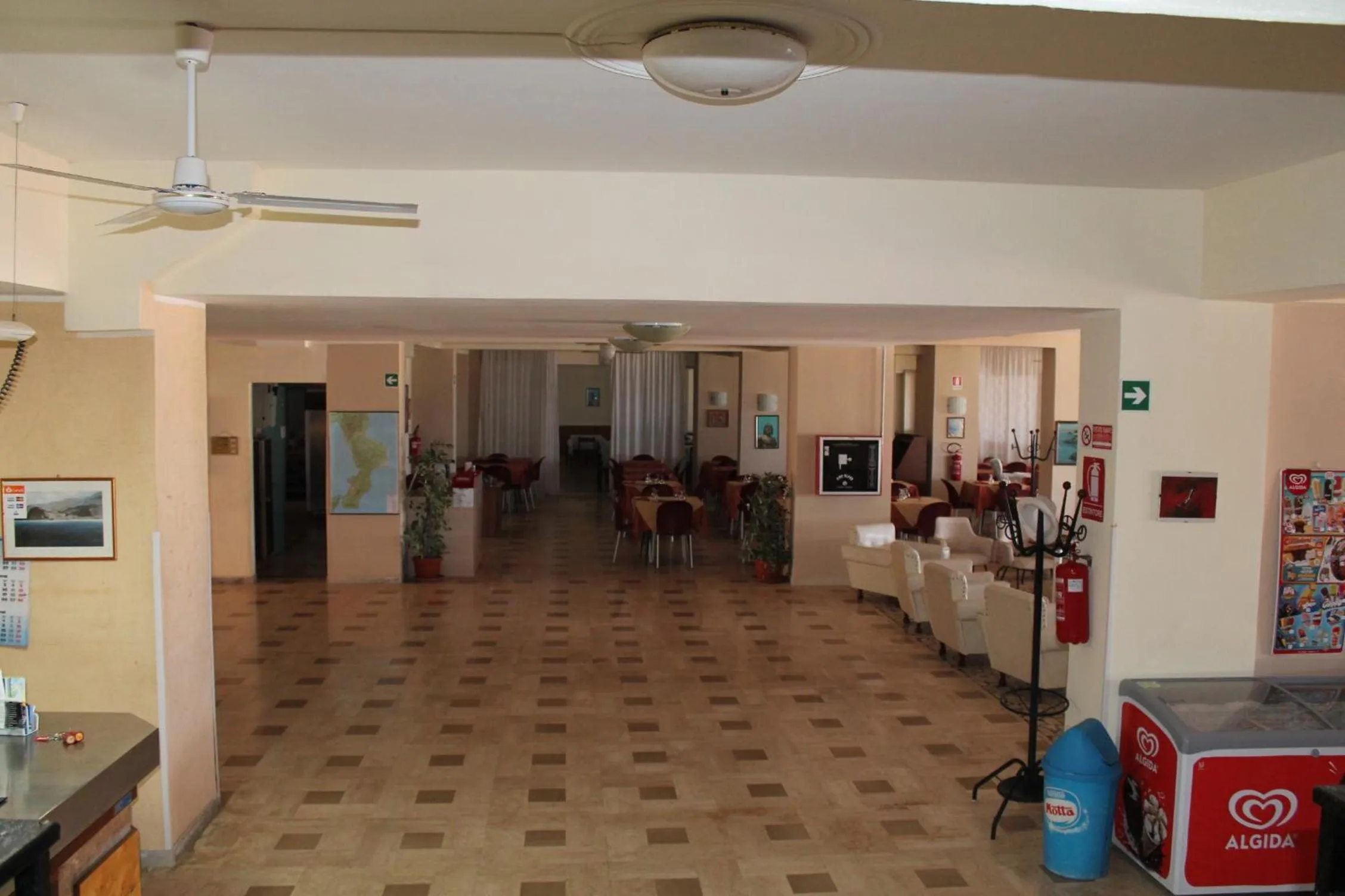 Lobby or reception in Hotel South Paradise