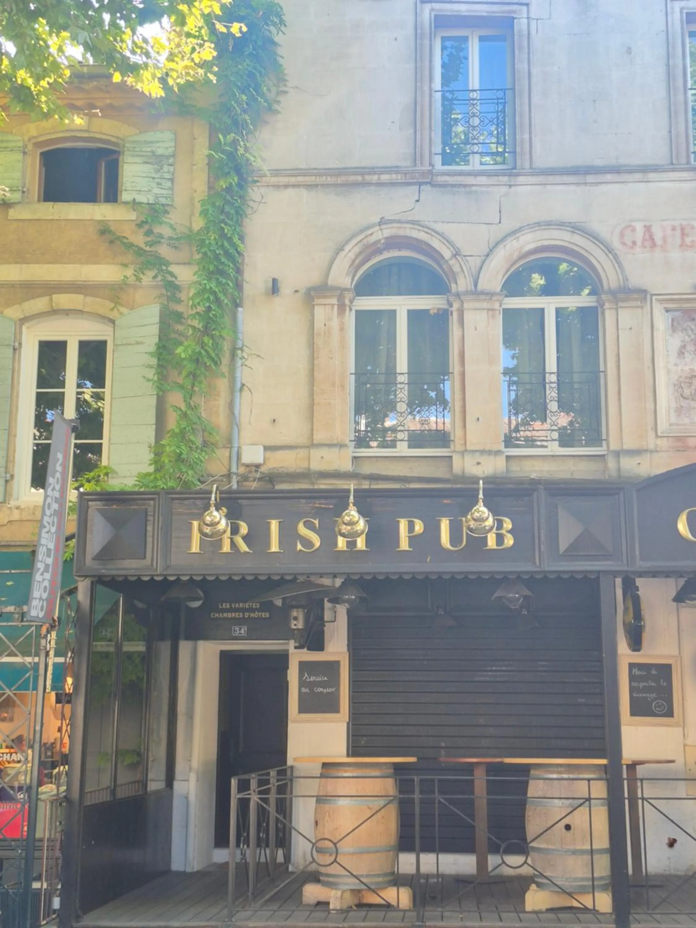 Property building in Maison d'Hôtes Les Variétés