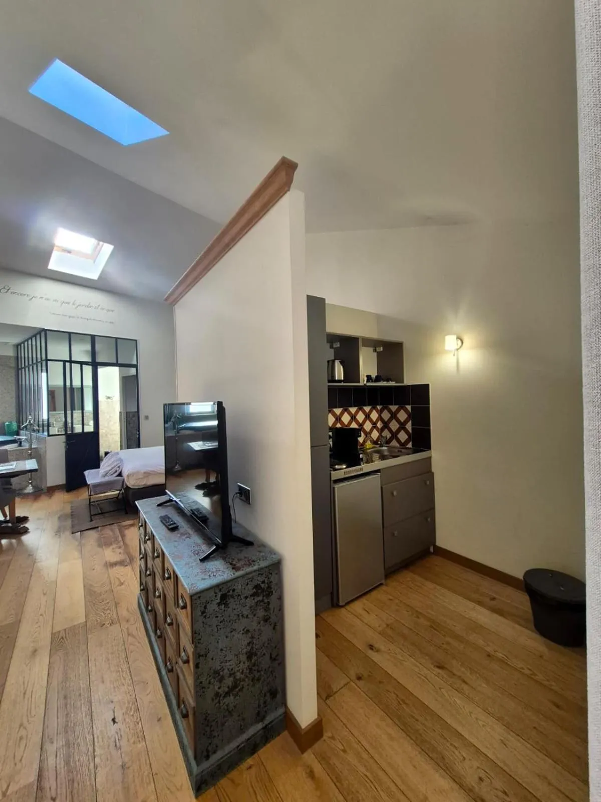 TV and multimedia, Bed in Maison d'Hôtes Les Variétés