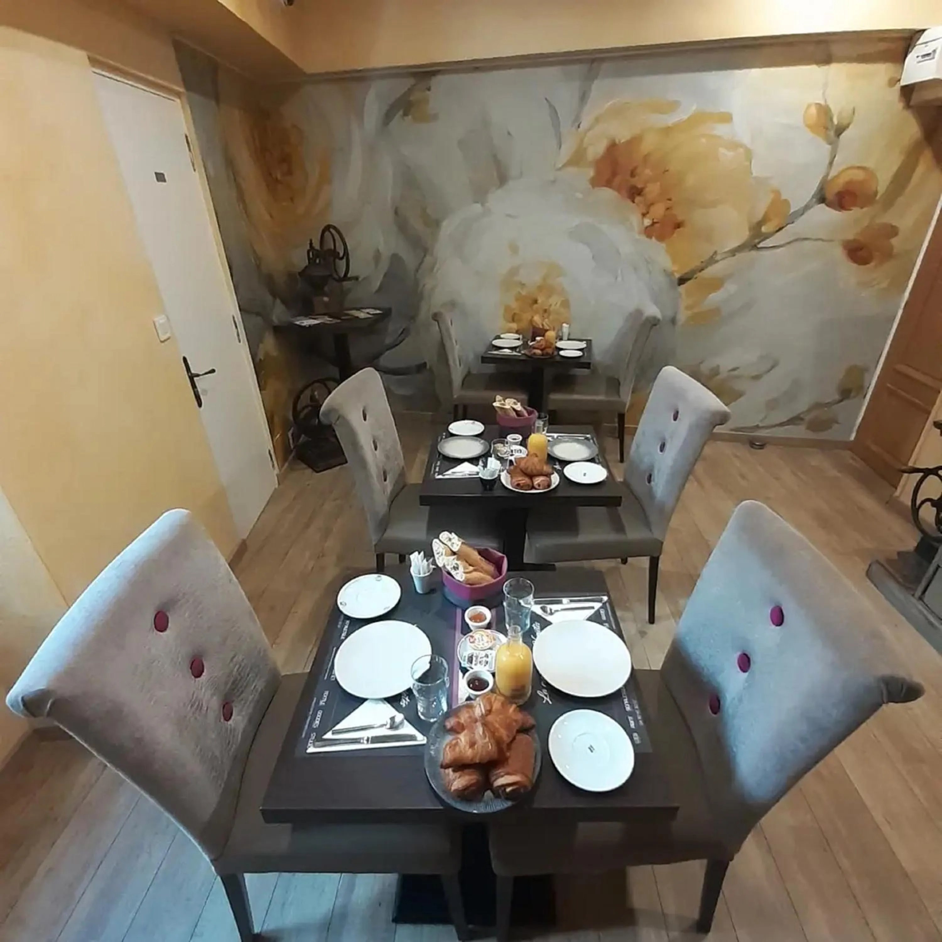 Food and drinks in Maison d'Hôtes Les Variétés