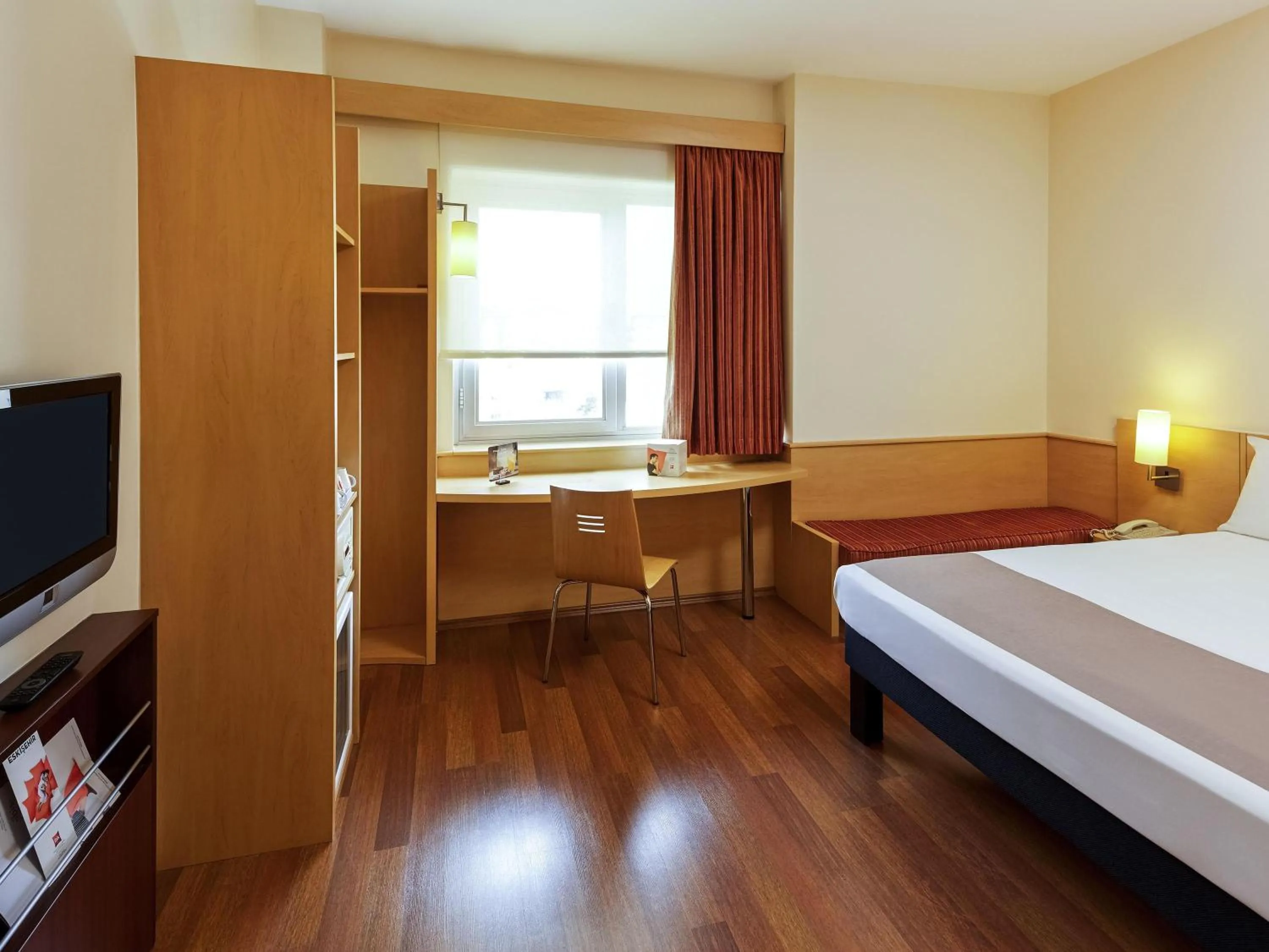 Bedroom, Bed in Ibis Eskisehir