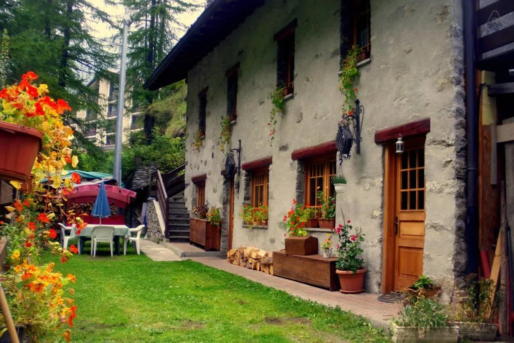 Property building in Appartamento "Le Temps d'une Pause"