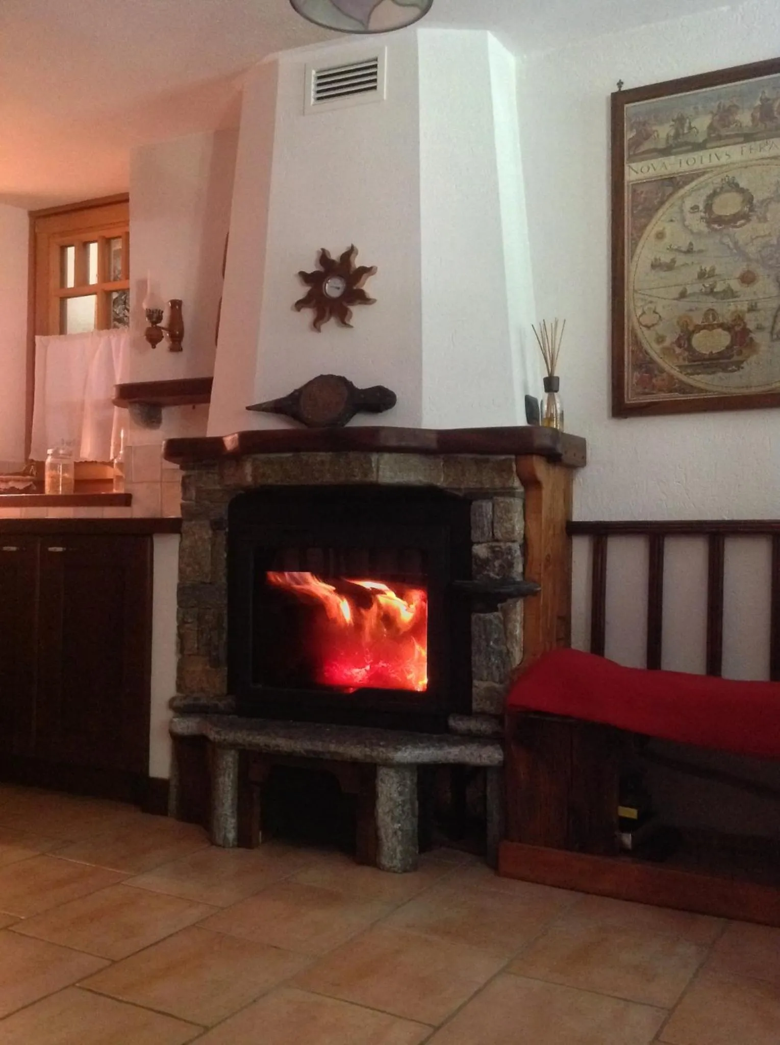 Communal lounge/ TV room in Appartamento "Le Temps d'une Pause"