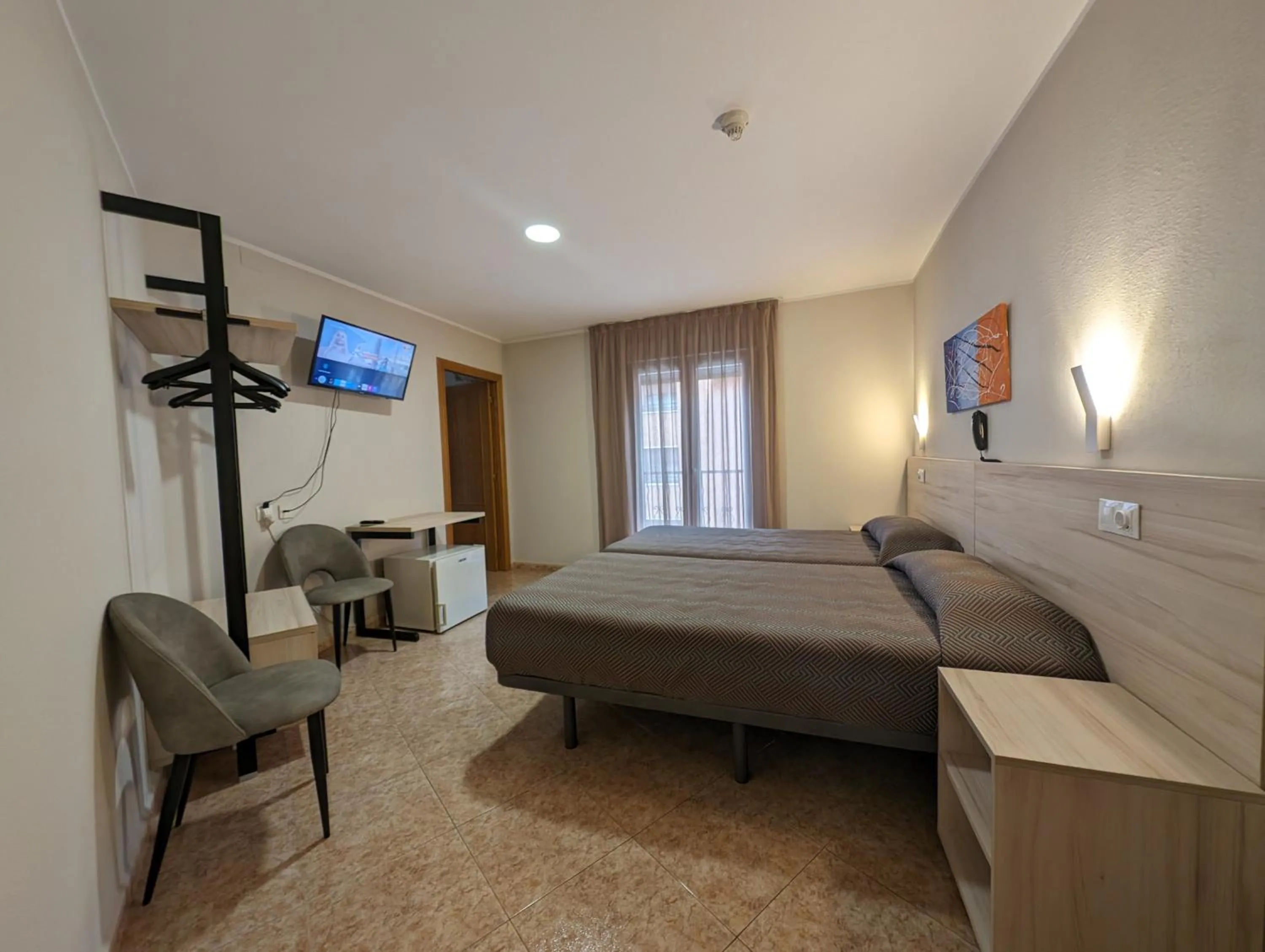 Photo of the whole room, Bed in Gran Hotel Toledo