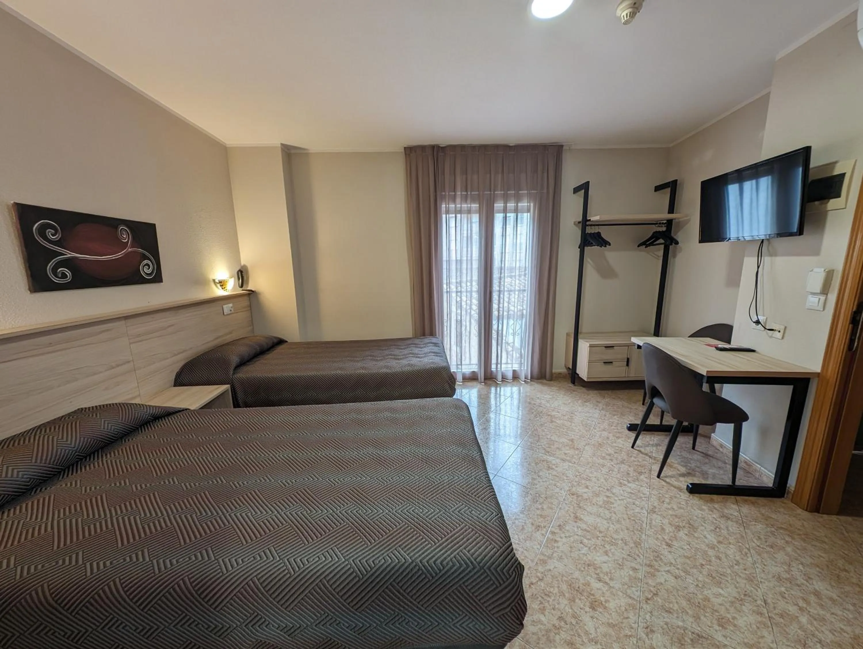 Photo of the whole room, Bed in Gran Hotel Toledo