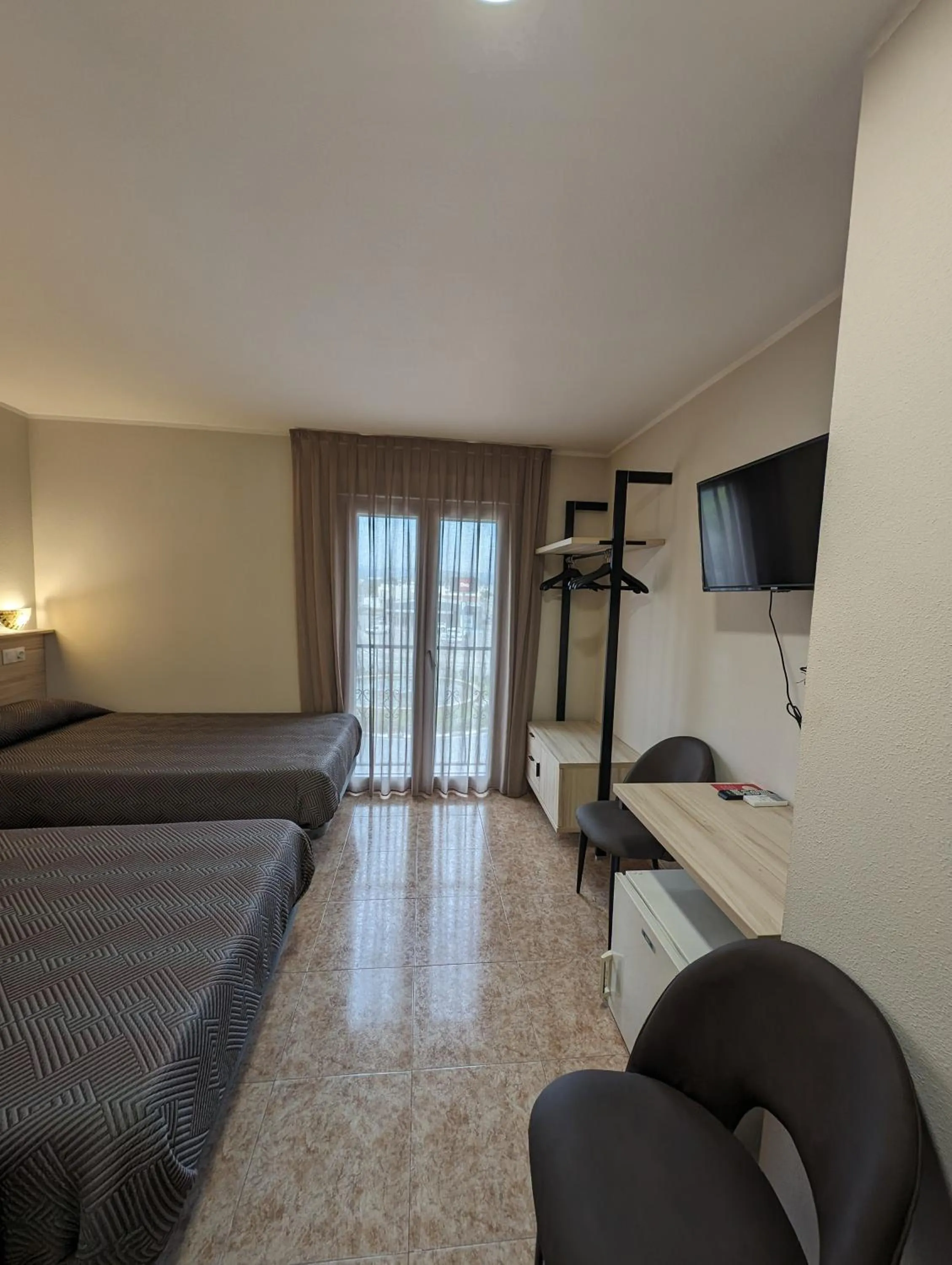 Photo of the whole room, Bed in Gran Hotel Toledo