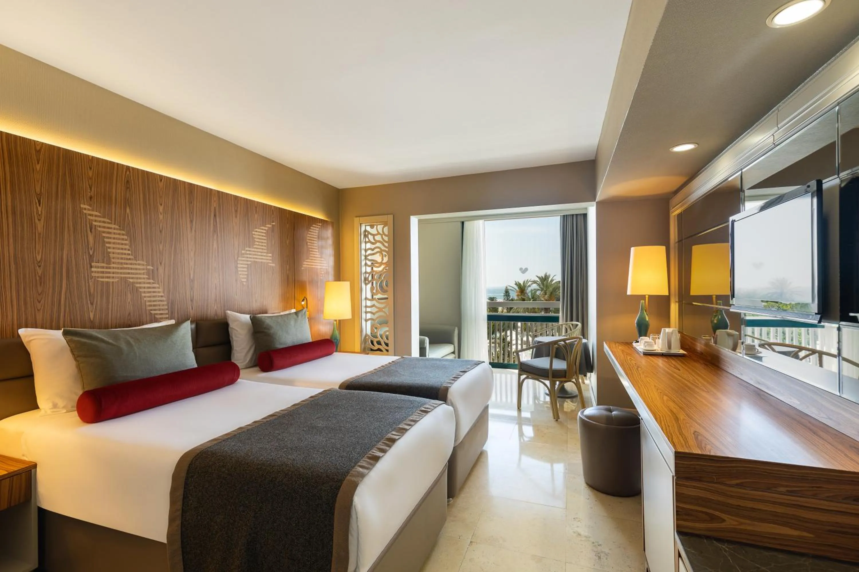 Bed in Paloma Perissia