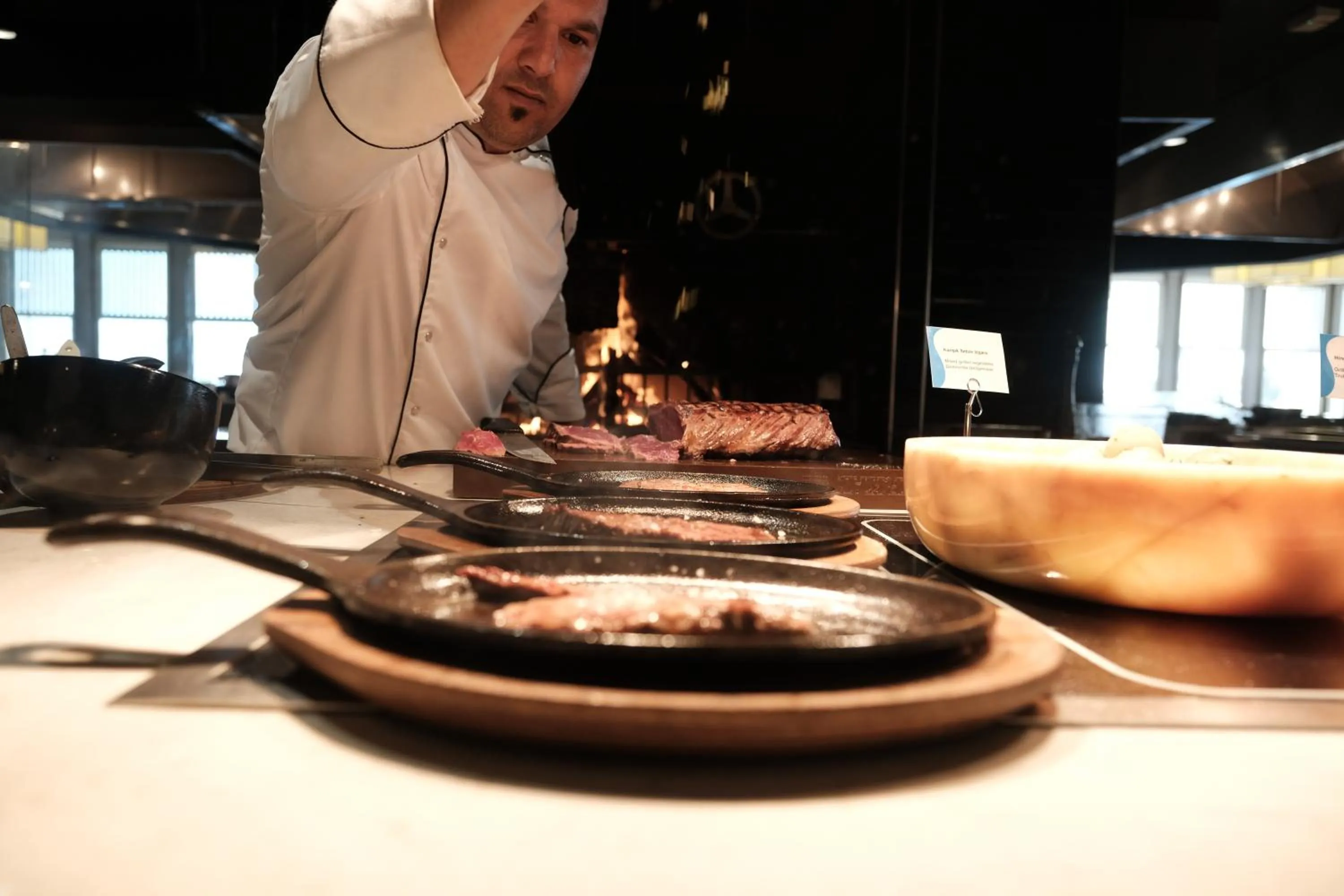 Food and drinks in Paloma Perissia