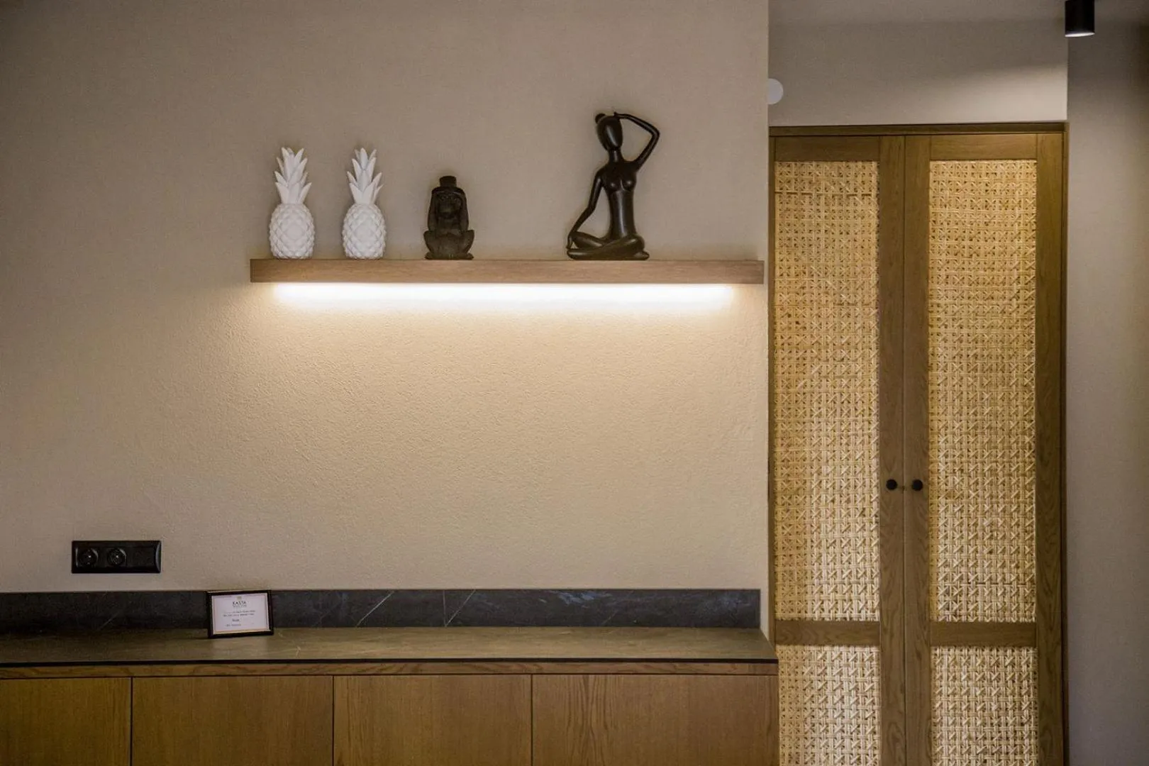 Decorative detail in Kasta Beach Hotel