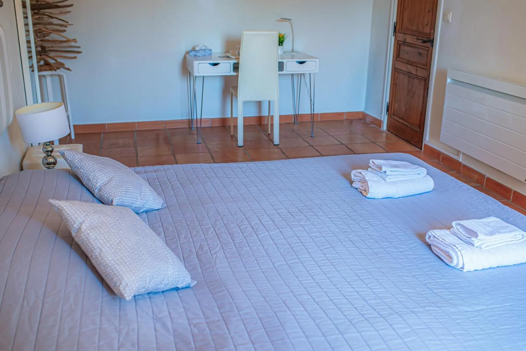 Pegau bedrooms, 3 chambres au centre de Châteauneuf-du-Pape