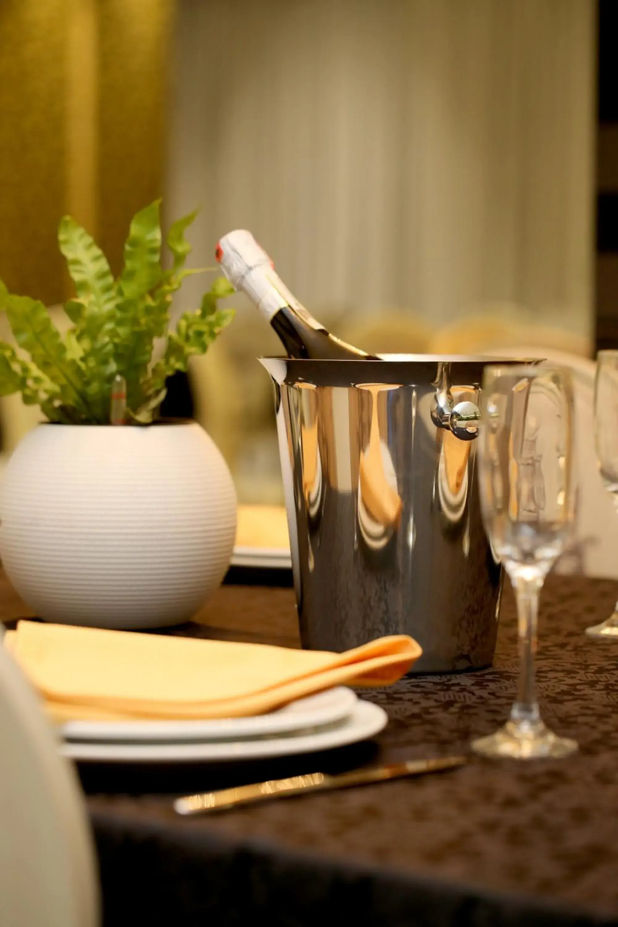 Restaurant/places to eat in Hotel Palace Restaurant/places to eat in Hotel Palace