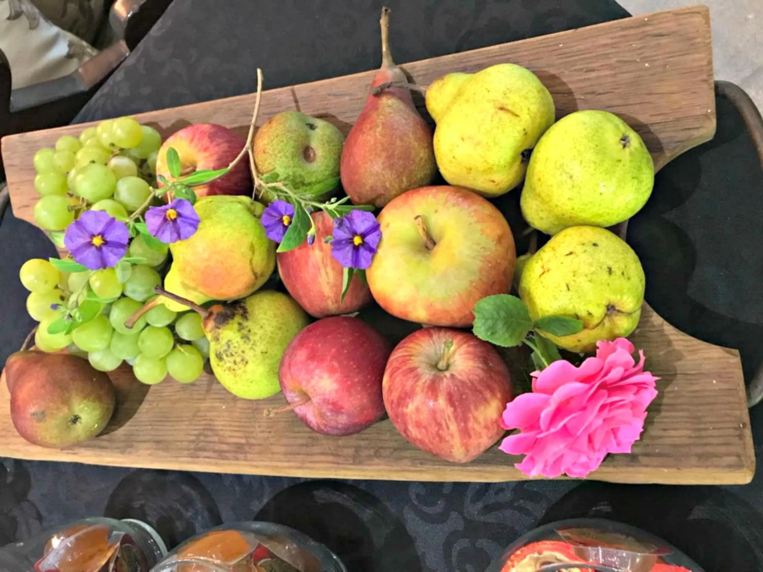 Coffee/tea facilities in Shangri-La Manor