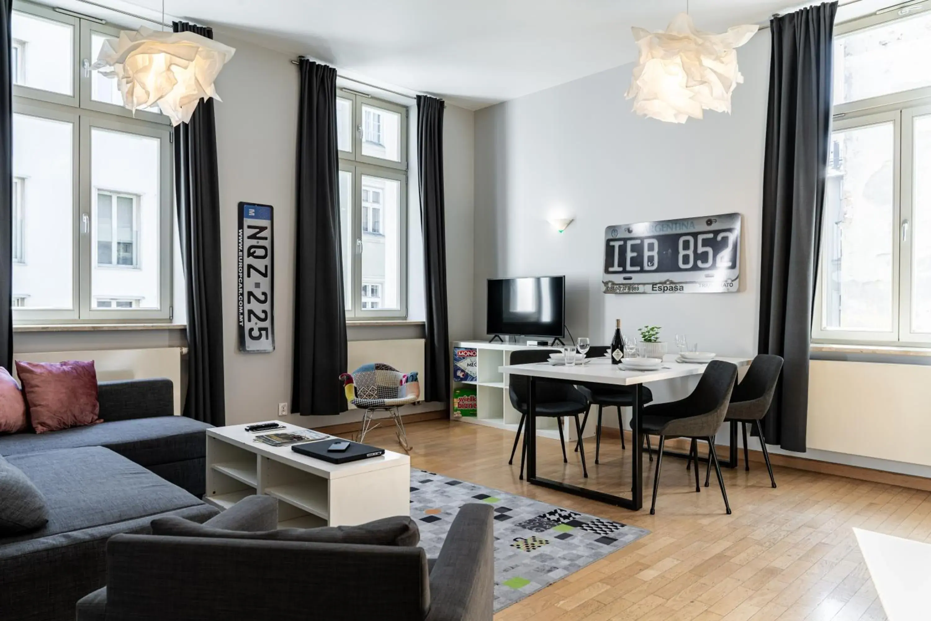 Large One-Bedroom Apartment (max 4 adults) - Łobzowska 22/Biskupia 4 Street in Yourplace Biskupia Old Town Apartments Large One-Bedroom Apartment (max 4 adults) - Łobzowska 22/Biskupia 4 Street in Yourplace Biskupia Old Town Apartments