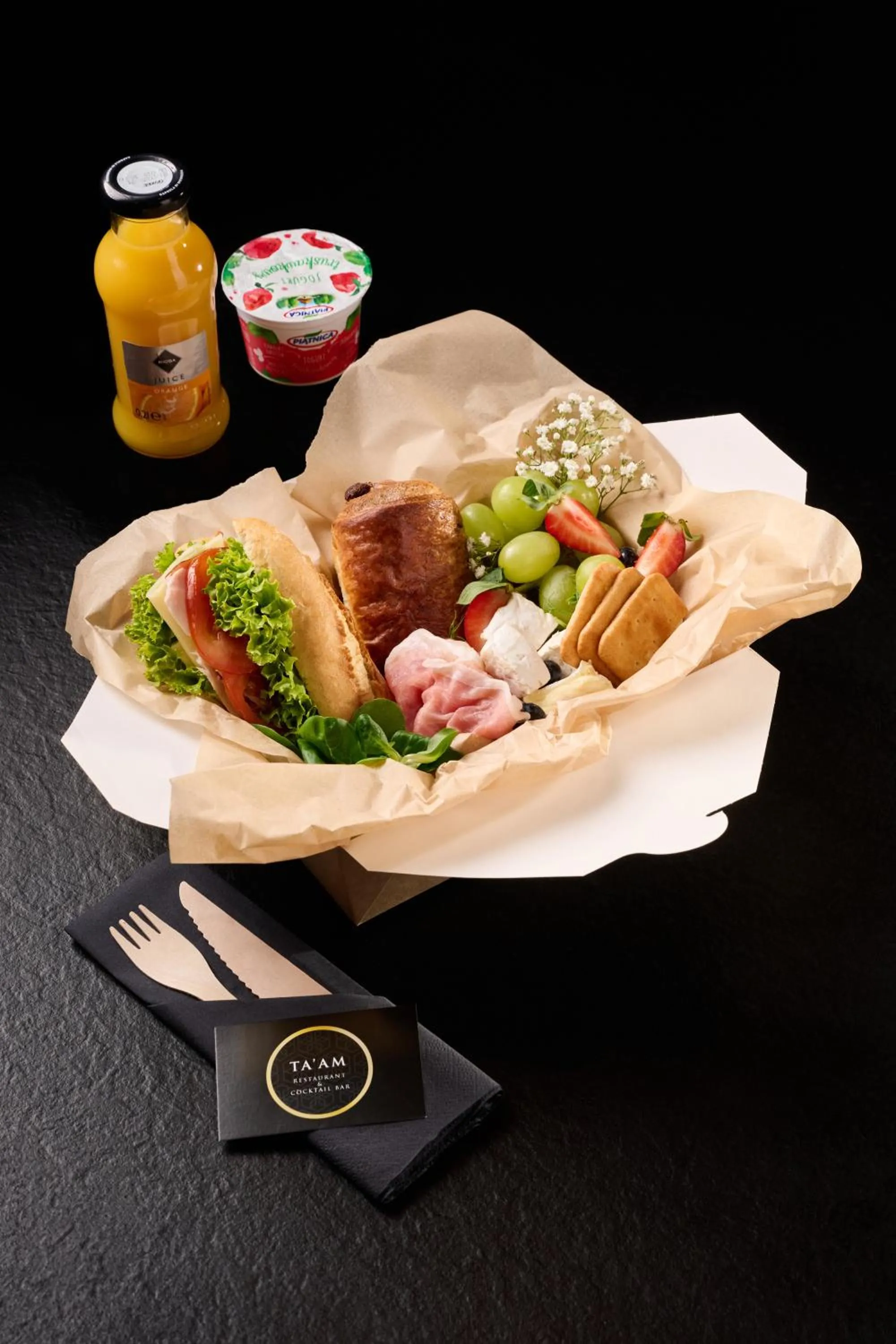 Breakfast in Yourplace Biskupia Old Town Apartments