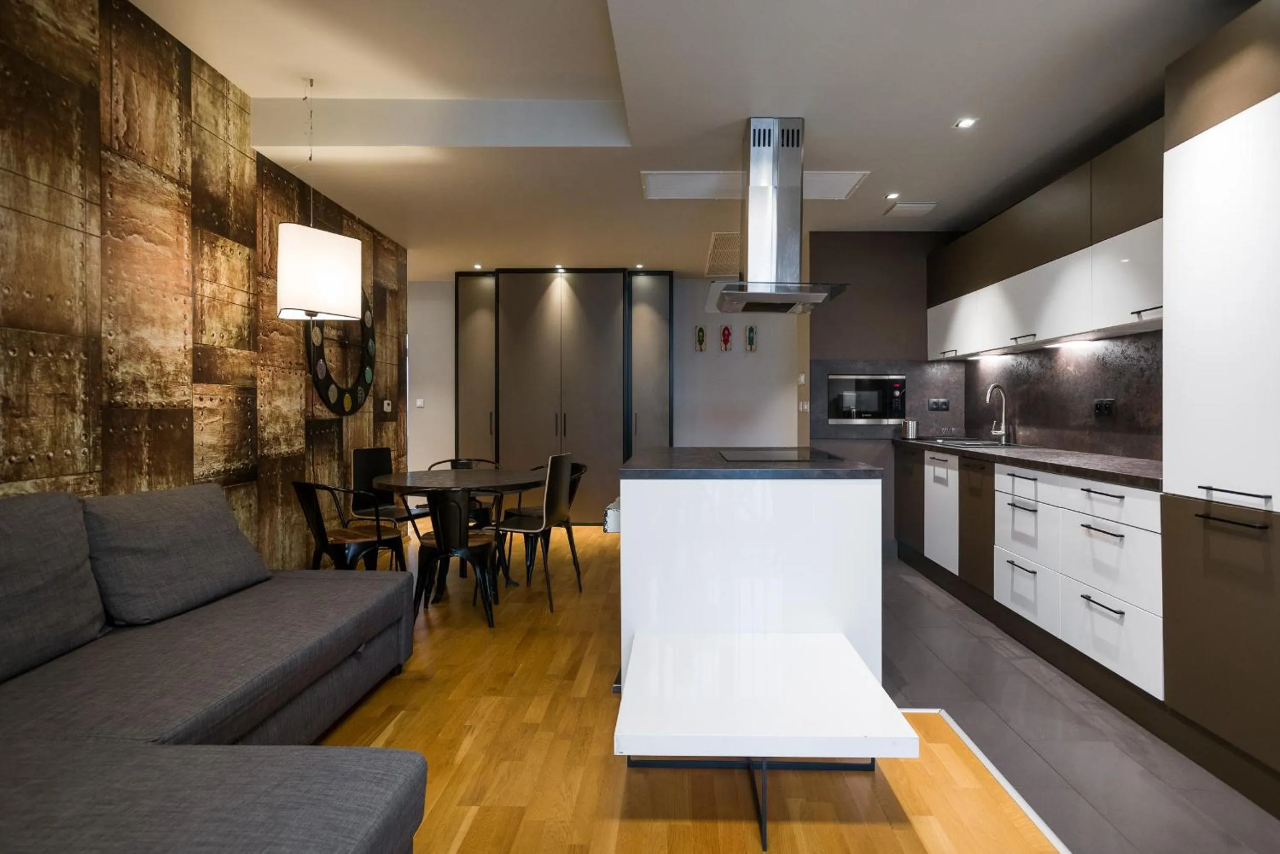 Kitchen or kitchenette in Yourplace Biskupia Old Town Apartments