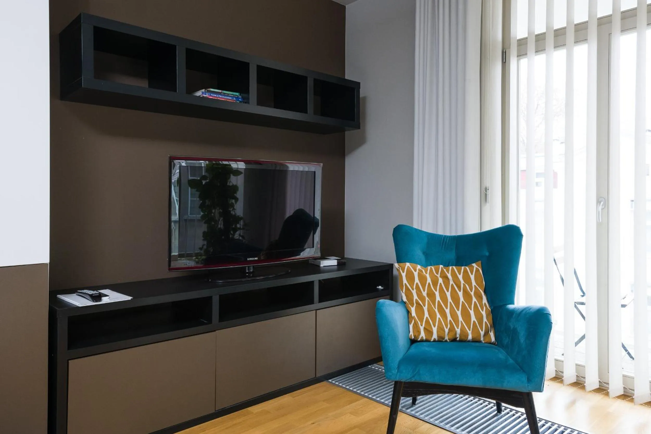 TV and multimedia in Yourplace Biskupia Old Town Apartments