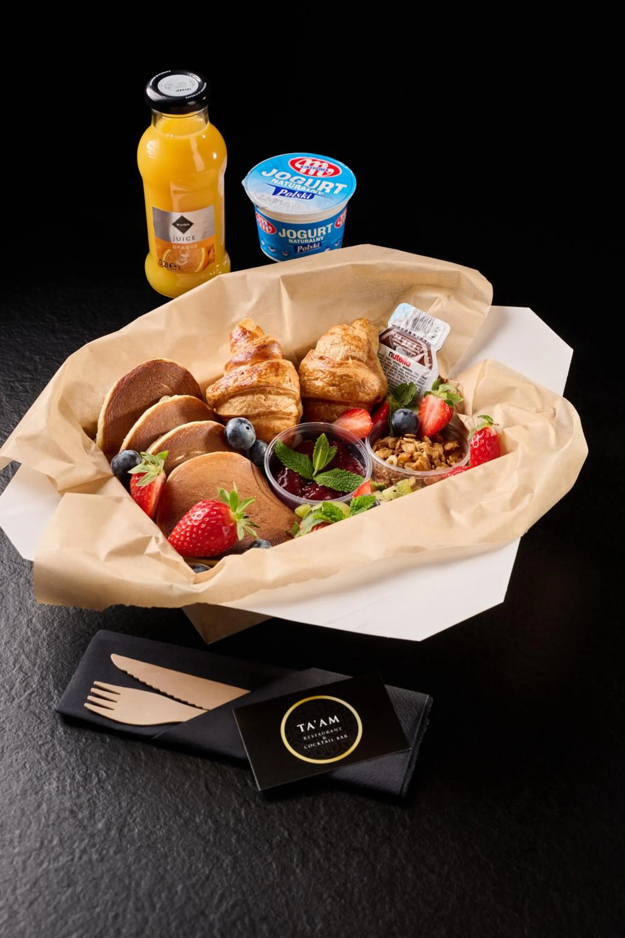 Breakfast in Yourplace Biskupia Old Town Apartments