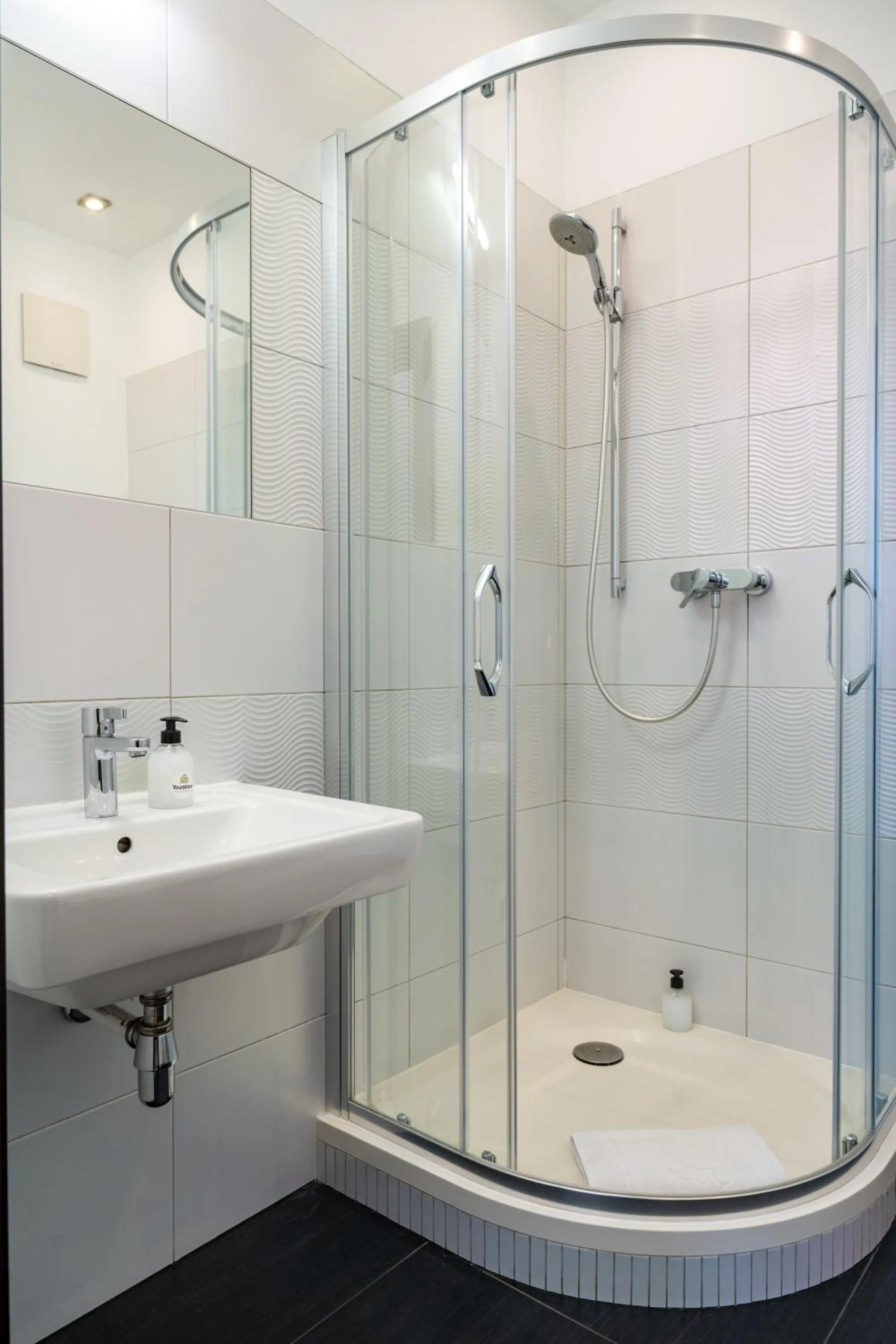 Shower in Yourplace Biskupia Old Town Apartments