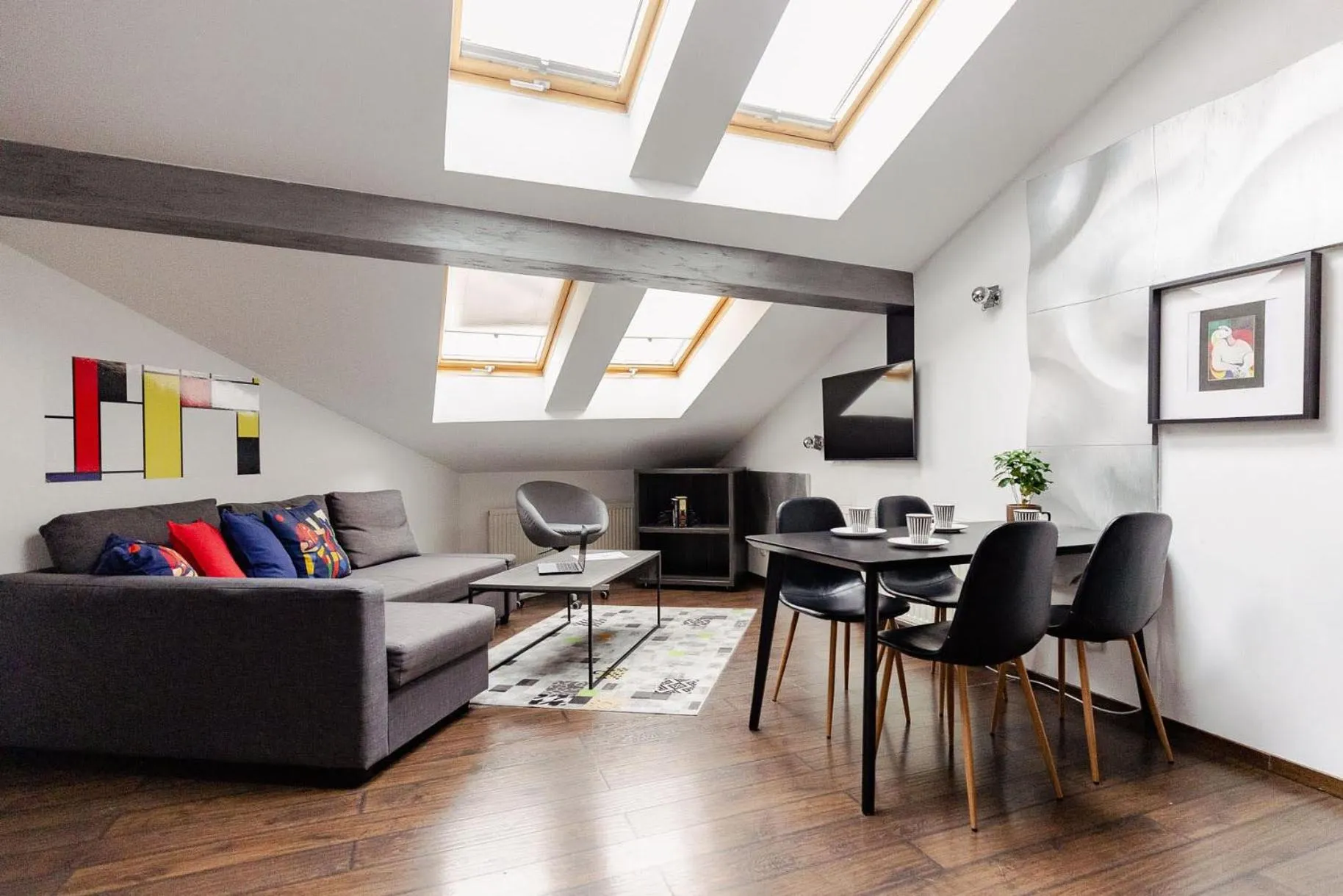 Living room in Yourplace Biskupia Old Town Apartments