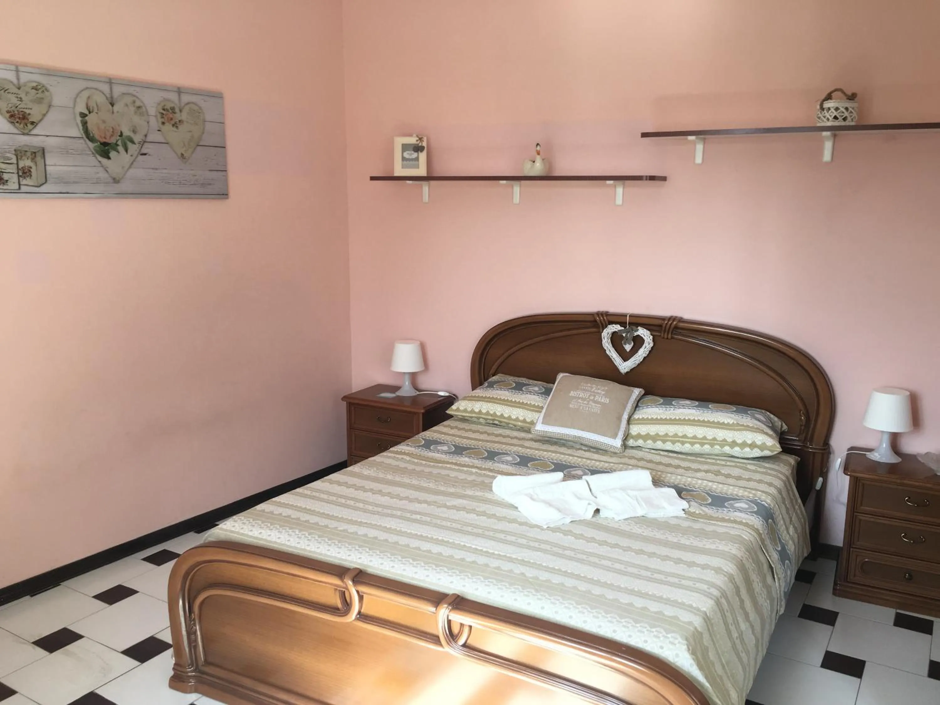 Photo of the whole room, Bed in Pollutrendy