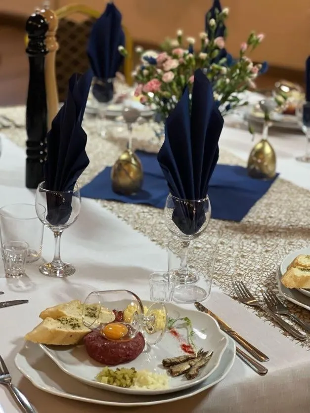 Food and drinks in Hotel Vistula