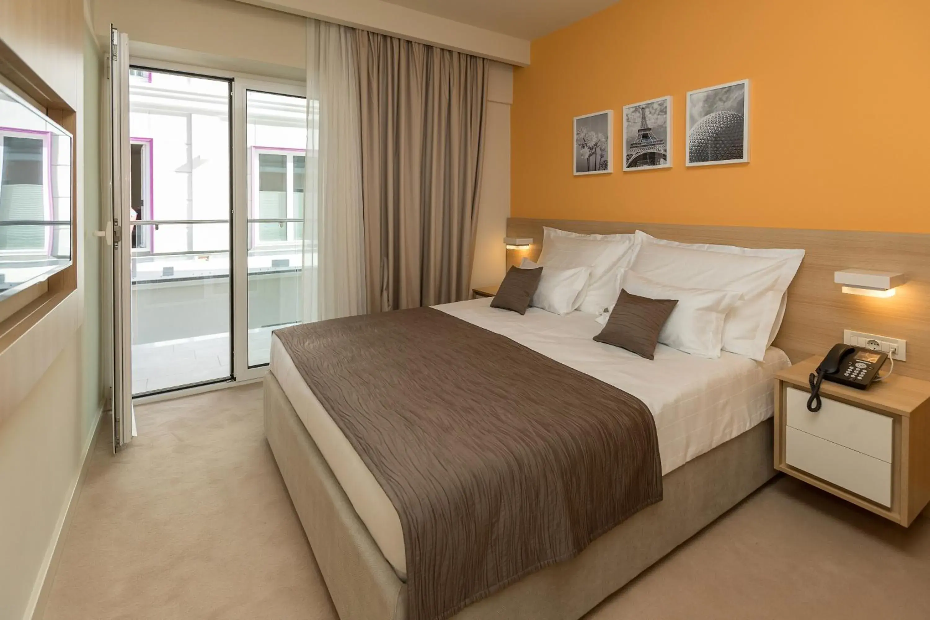 Family Room with Balcony in Hotel Crikvenica Family Room with Balcony in Hotel Crikvenica