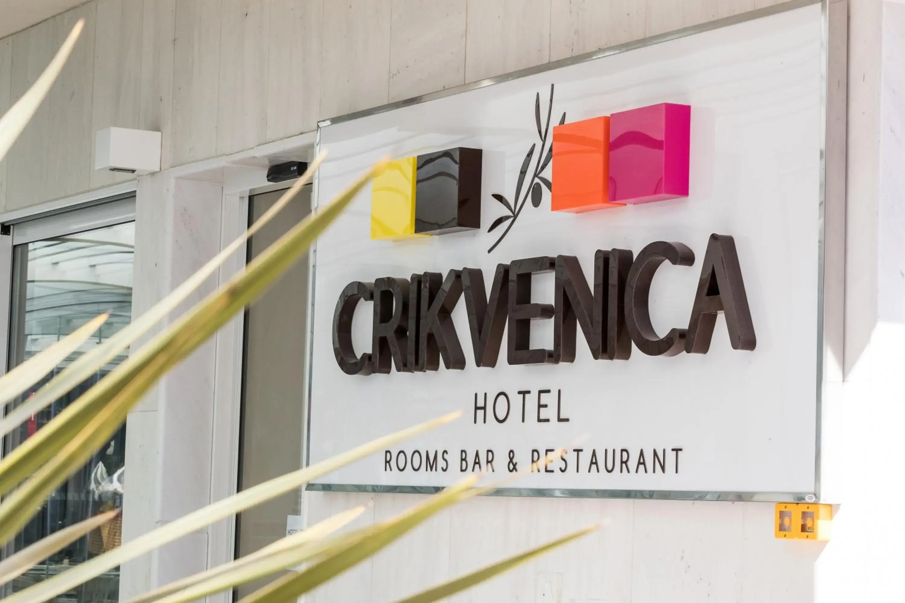 Facade/entrance in Hotel Crikvenica Facade/entrance in Hotel Crikvenica